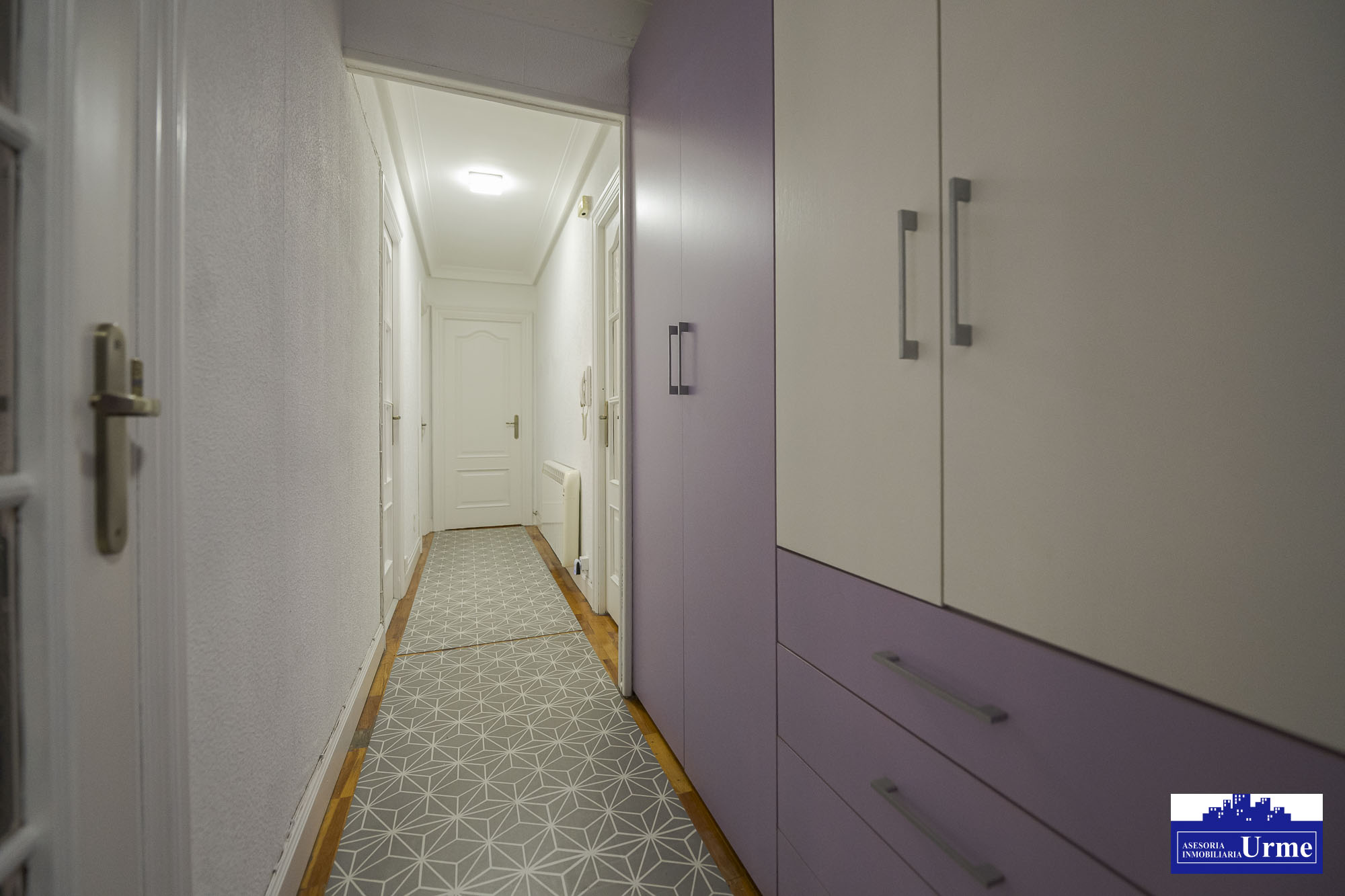 Vivienda amueblada, comoda y funcional, en zona tranquila, proximidad bus, polideportivo, comercio. 76m2+balcon, para entrar a vivir!!!