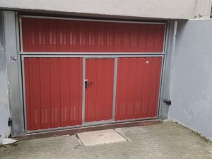 Zona Belaskoenea, calle Arturo Campion, se vende plaza de parking para coche pequeño. Infórmate en nuestras oficinas de Paseo de Colon 27, junto a la heladería Yon Gallardo inmobiliaria Urme. Zona Belaskoenea, calle Arturo Campion, se vende plaza de parking para coche pequeño. Infórmate en nuestras oficinas de Paseo de Colon 27, junto a la heladería Yon Gallardo inmobiliaria Urme.