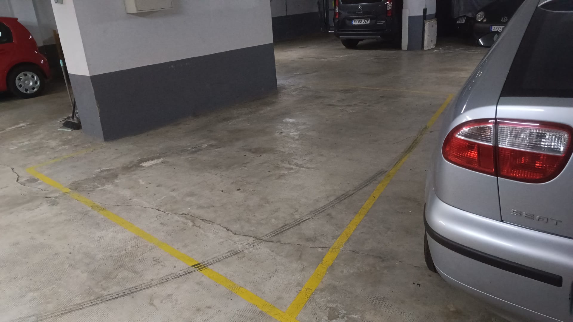 Plaza de parking cubierta en Belaskoenea. Informate