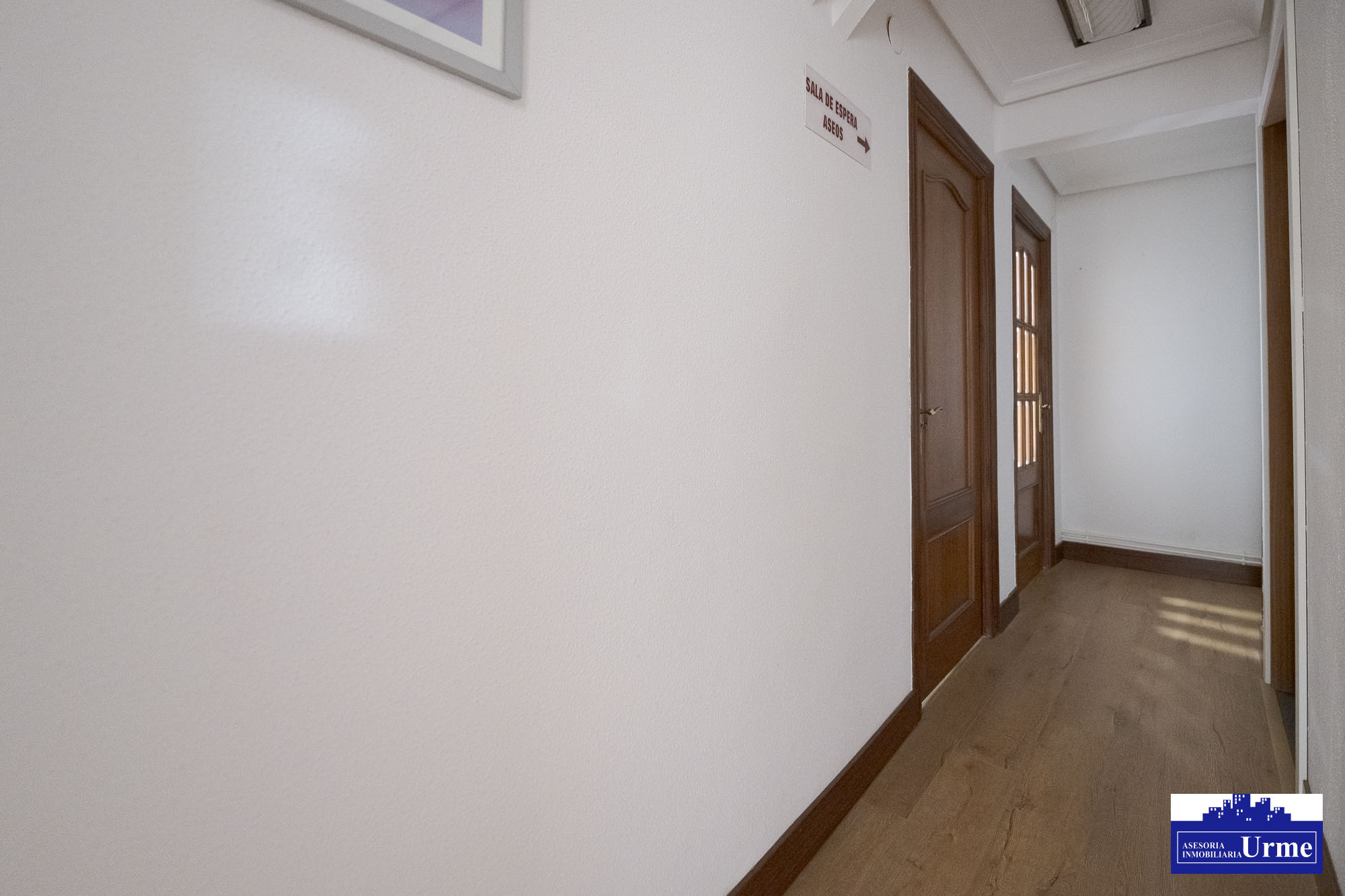Vivienda centrica con Vistas despejadas y junto al ayuntamiento.78m2, 3 habitaciones, salon cocina, baño + aseo independiente. Informate. Vivienda centrica con Vistas despejadas y junto al ayuntamiento.78m2, 3 habitaciones, salon cocina, baño + aseo independiente. Informate.