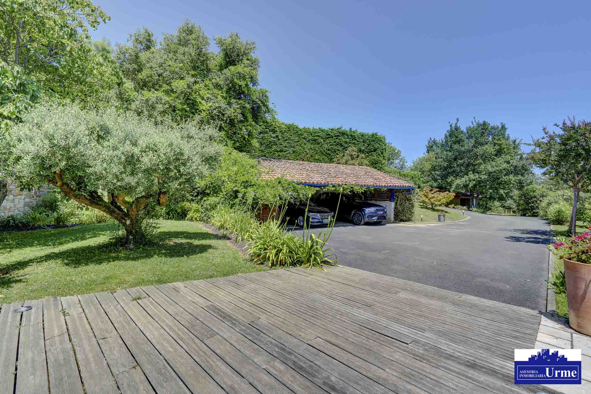 En Urrugne Espectacular villa individual con piscina climatizada y vistas panorámicas a las montañas. A pocos minutos de la frontera.Un sueño hecho realidad! En Urrugne Espectacular villa individual con piscina climatizada y vistas panorámicas a las montañas. A pocos minutos de la frontera.Un sueño hecho realidad!