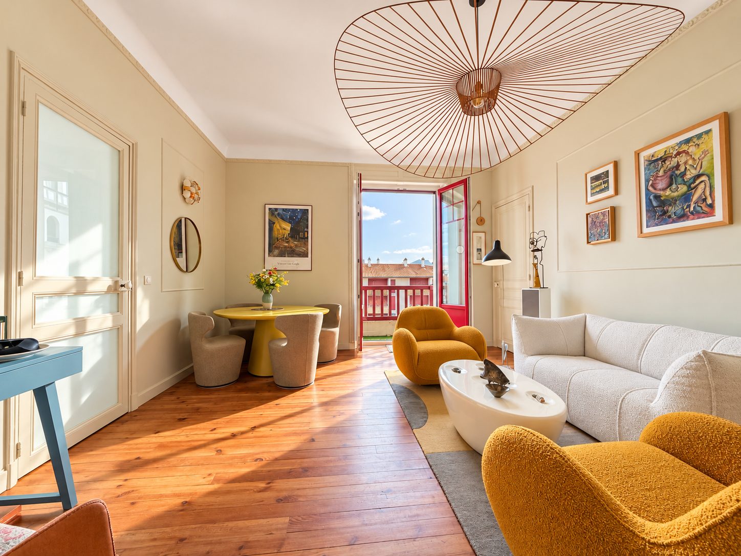 Hendaya Playa. La combinación perfecta de la elegancia de un edifico de 1912 con todas las comodidades de un entorno único!