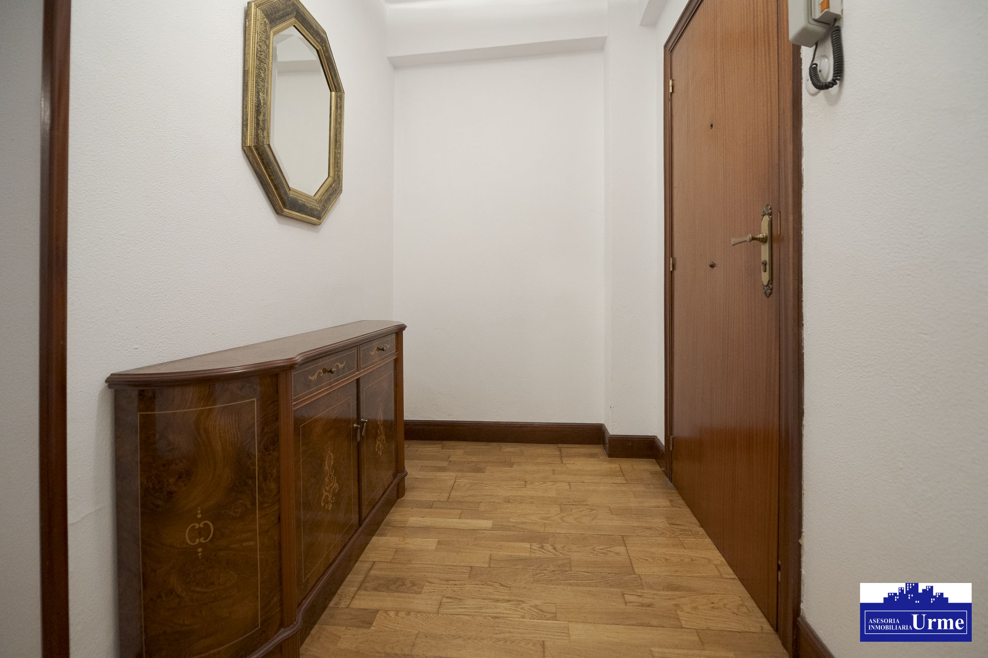 En Vega de Eguskiza, vivienda agradable ubicada en una planta baja,exterior.2 habitaciones, salon cocina y baño. En Vega de Eguskiza, vivienda agradable ubicada en una planta baja,exterior.2 habitaciones, salon cocina y baño.