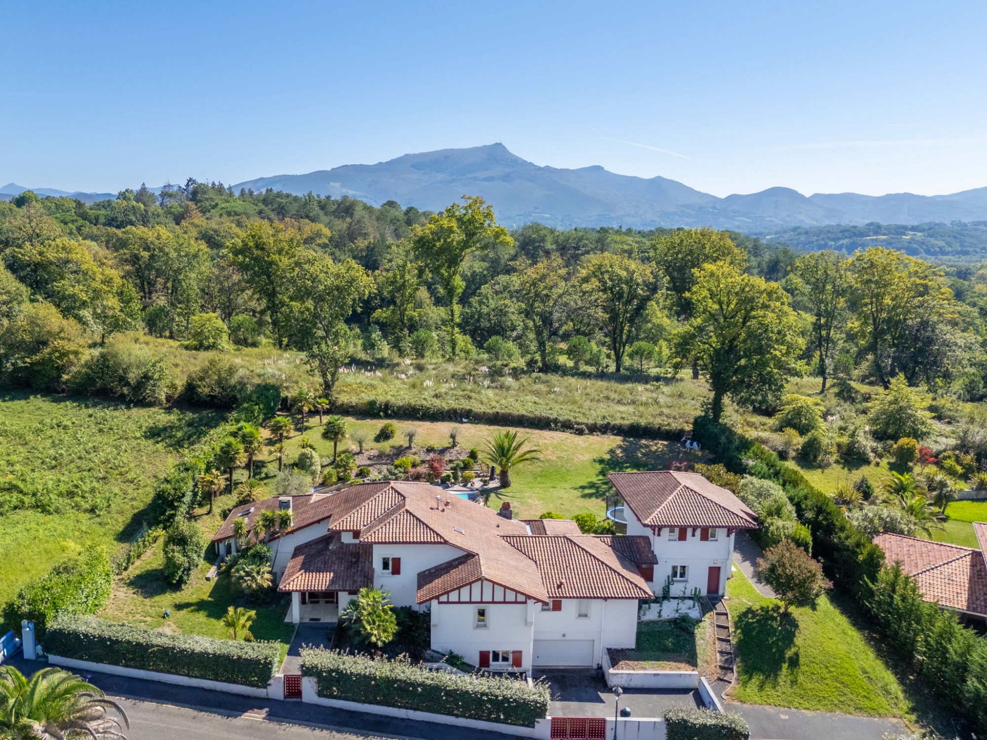  Villa de ensueño con piscina climatizada. Ubicación espectacular!!!!en San Juan de Luz zona Chantaco.