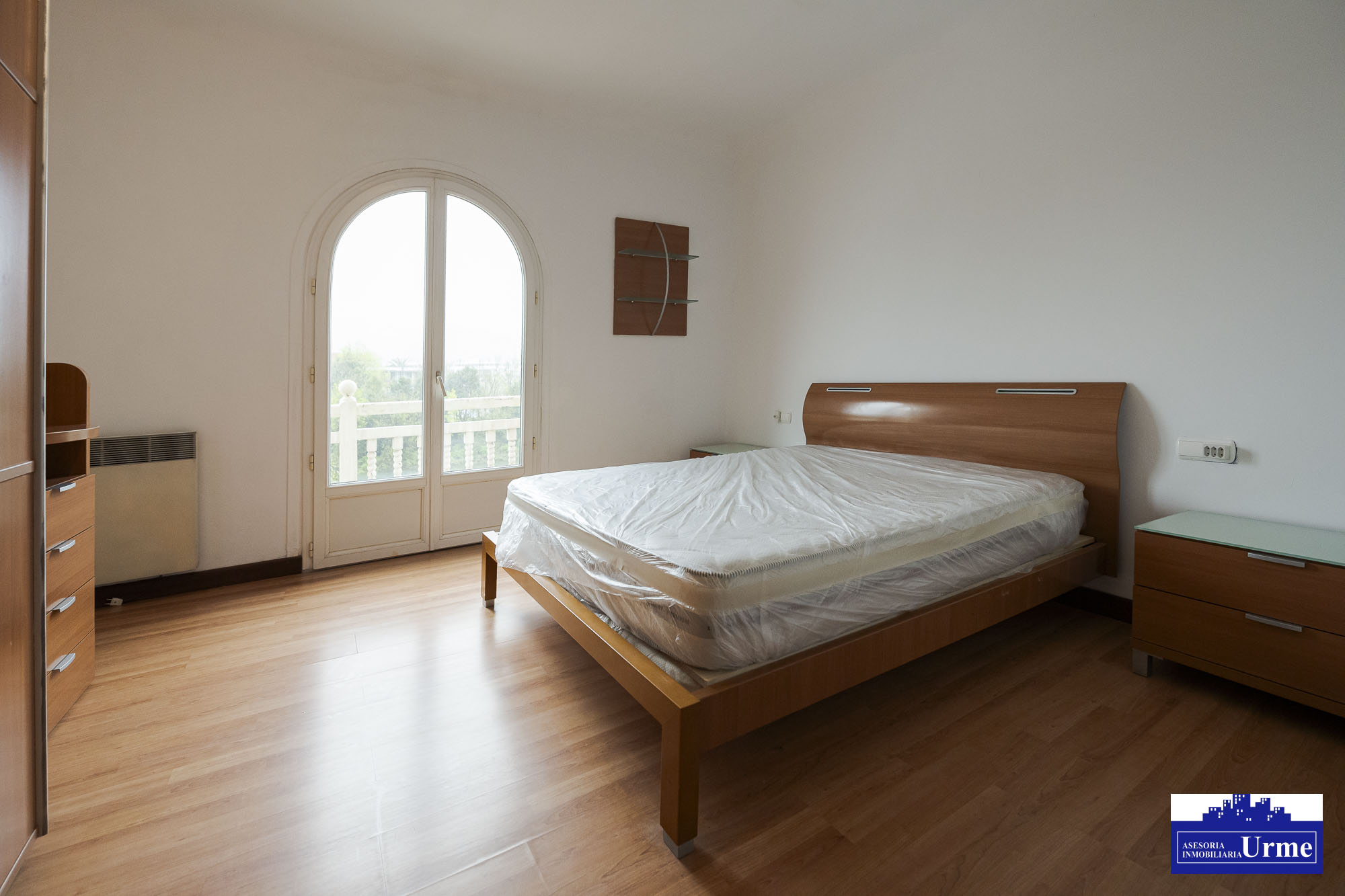 En Biriatou a posos pasos de la frontera de Behobia, vivienda en una 2º y ultima planta, con encanto y a un precio correcto!!