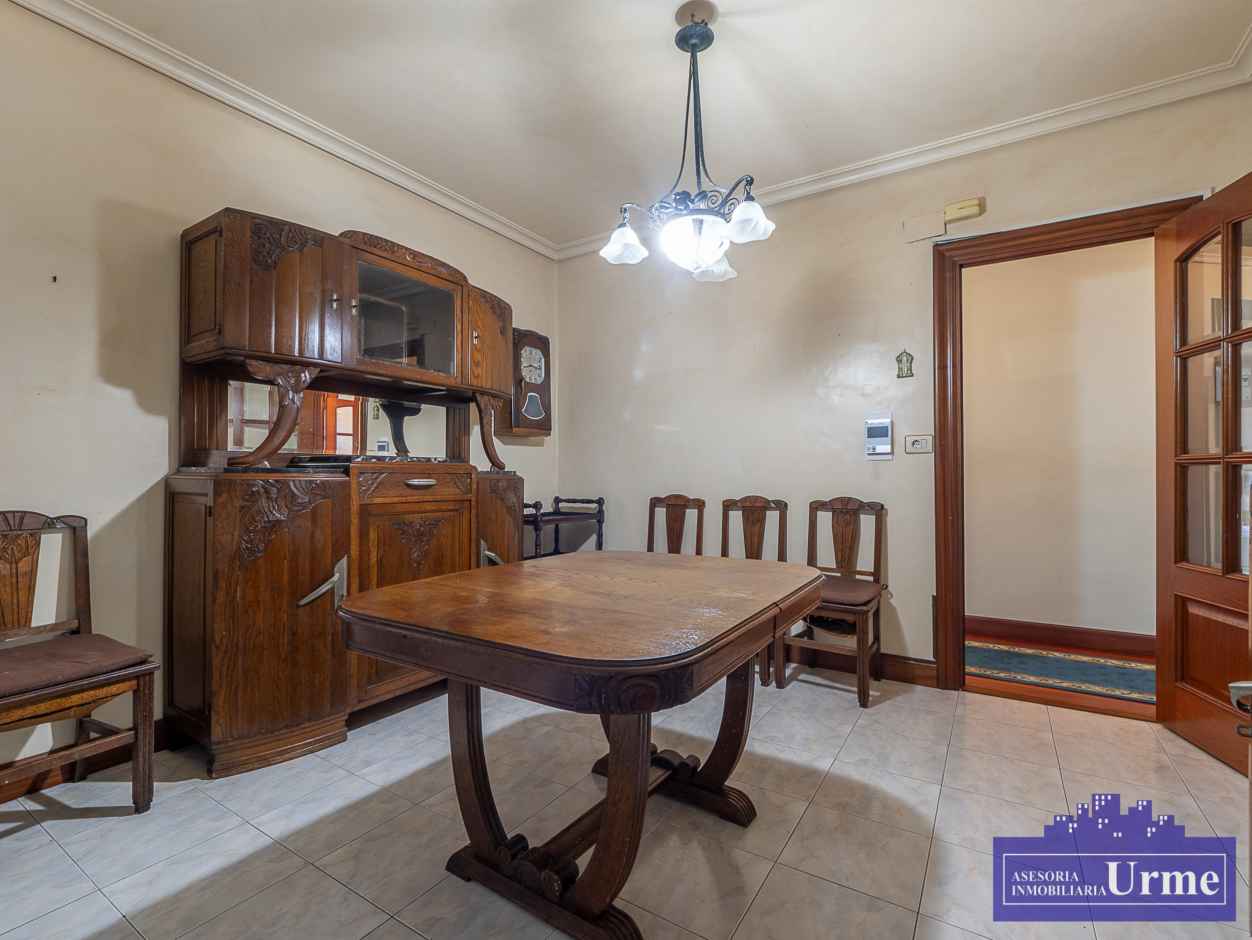 La comodidad de vivir en el centro! 90m2 + balcón, 3 habitaciones, salon, cocina, baño completo mas aseo con lavabo. Informate! La comodidad de vivir en el centro! 90m2 + balcón, 3 habitaciones, salon, cocina, baño completo mas aseo con lavabo. Informate!