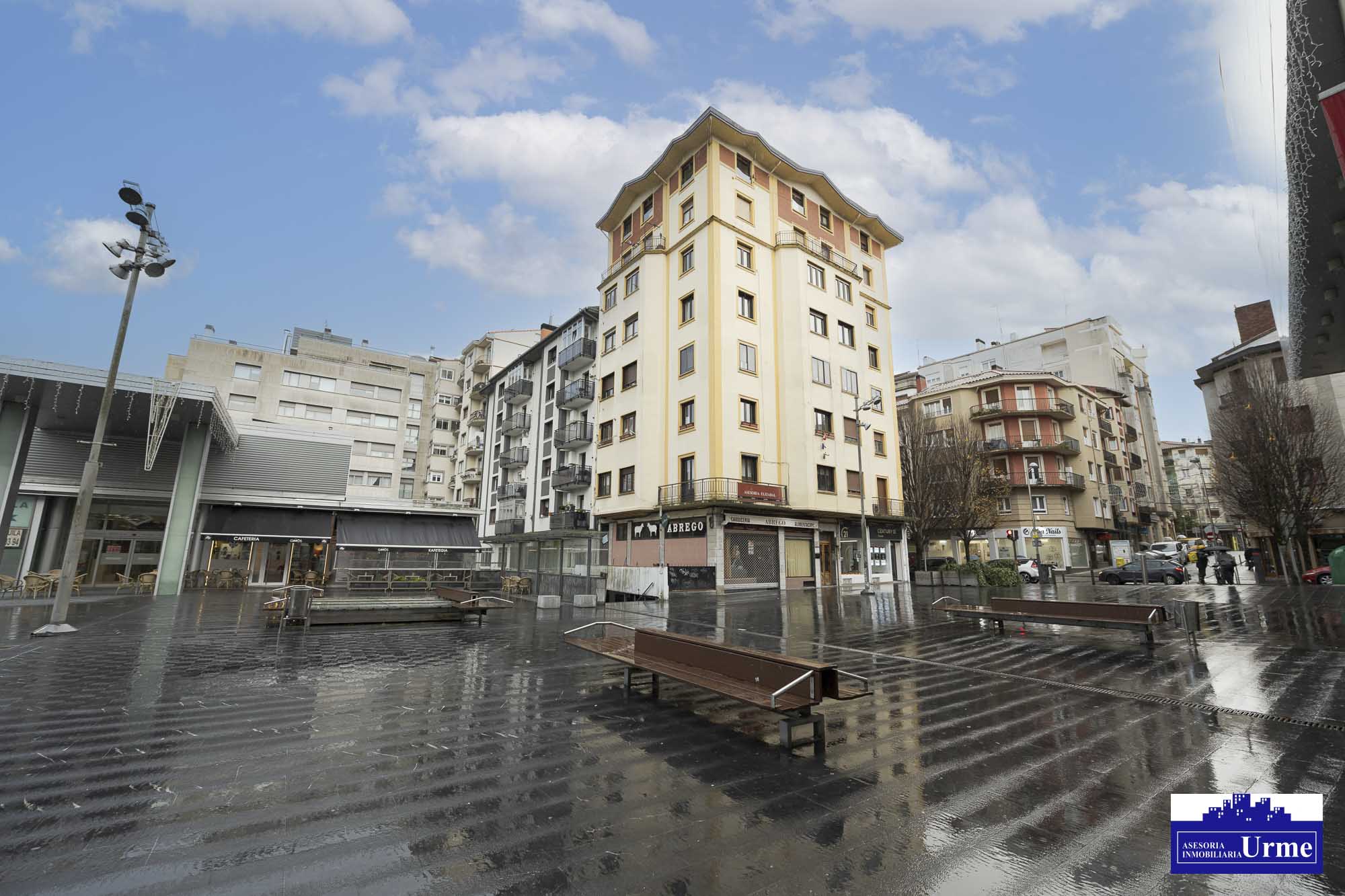En Almirante Arizmendi, vivienda a estrenar tras reforma. 2/3 habitaciones, salón , cocina equipada y baño.Vistas despejadas!! listo  para entrar a vivir!!