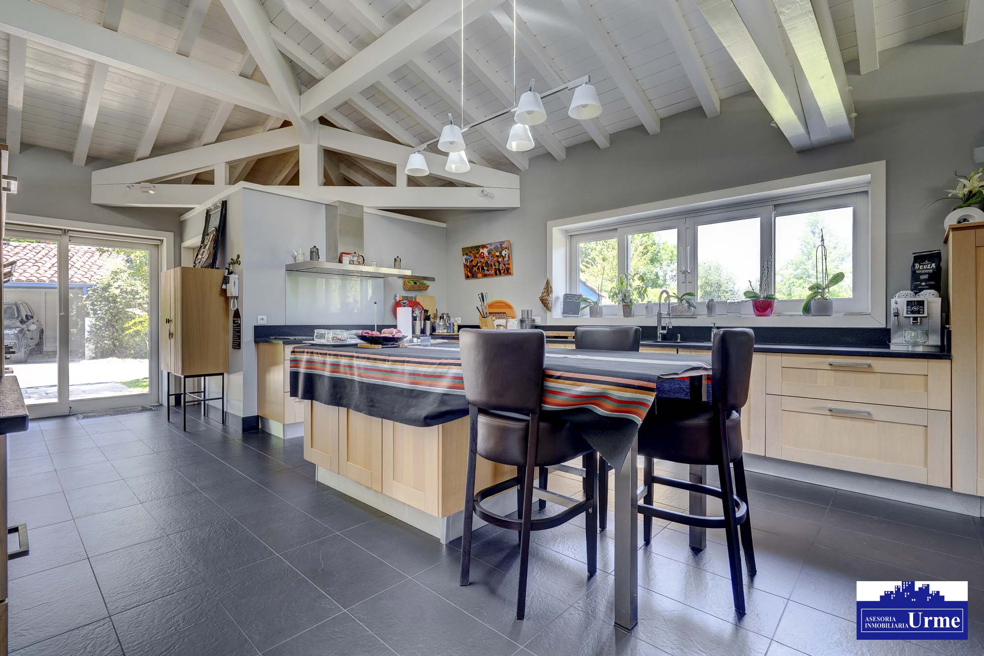 En Urrugne Espectacular villa individual con piscina climatizada y vistas panorámicas a las montañas. A pocos minutos de la frontera.Un sueño hecho realidad! En Urrugne Espectacular villa individual con piscina climatizada y vistas panorámicas a las montañas. A pocos minutos de la frontera.Un sueño hecho realidad!