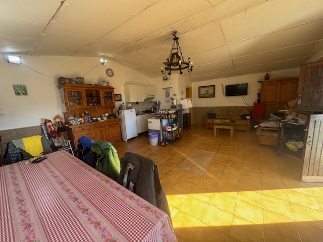 Borda con terreno de 9800m2 en Oyarzun!! vistas maravillosas!!Dispone de un pozo y placas solares.