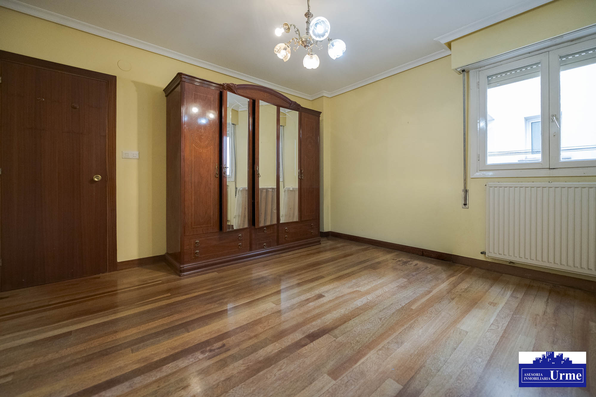 En Behobia vivienda amplia de 102m2 utiles, ubicada en una 2º planta con ascensor.3 Habitaciones, 2 baños, salon de 25m2, cocina equipada, balcon cerrado. Informate!! En Behobia vivienda amplia de 102m2 utiles, ubicada en una 2º planta con ascensor.3 Habitaciones, 2 baños, salon de 25m2, cocina equipada, balcon cerrado. Informate!!