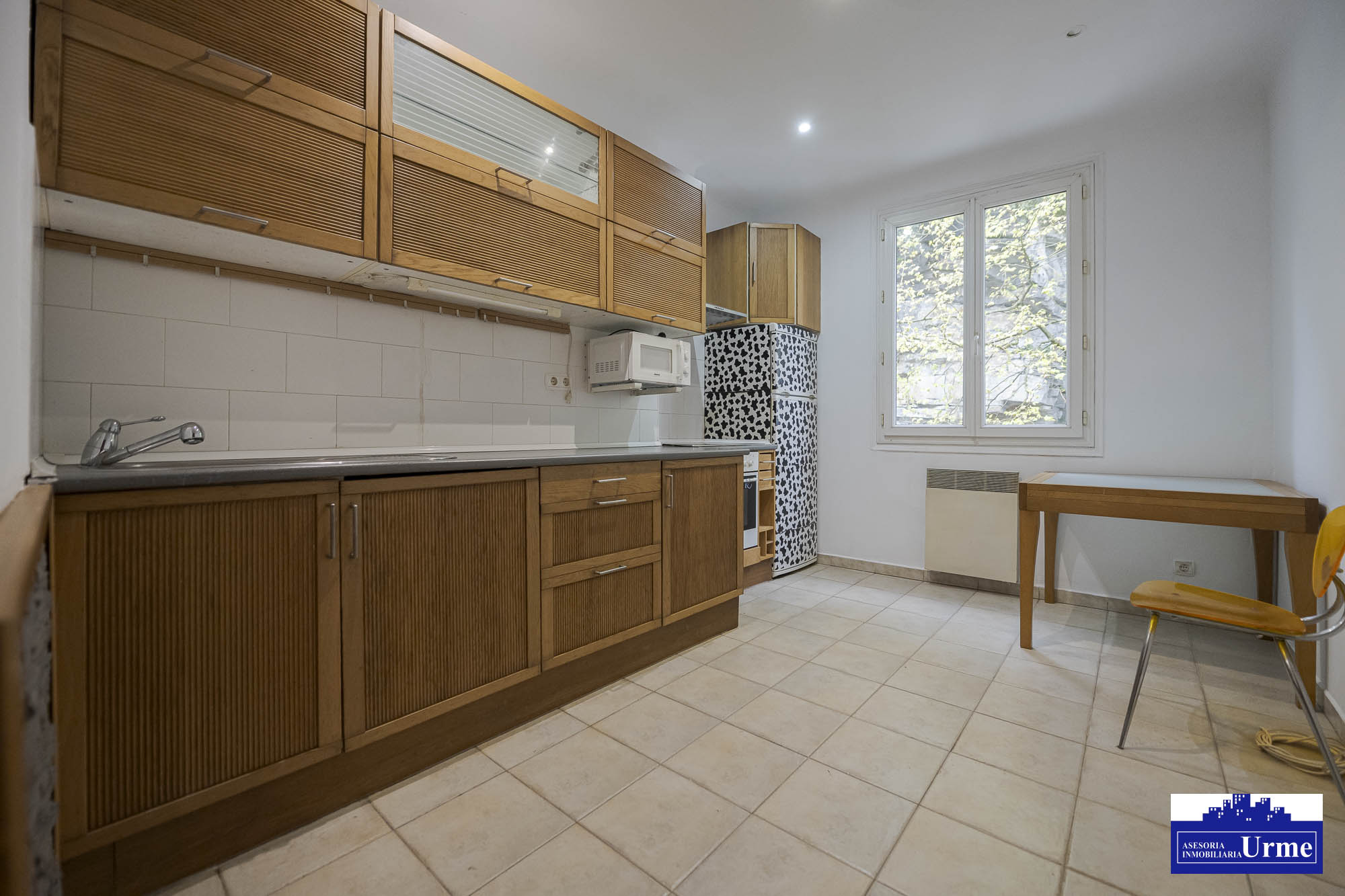 En Biriatou a posos pasos de la frontera de Behobia, vivienda en una 2º y ultima planta, con encanto y a un precio correcto!!