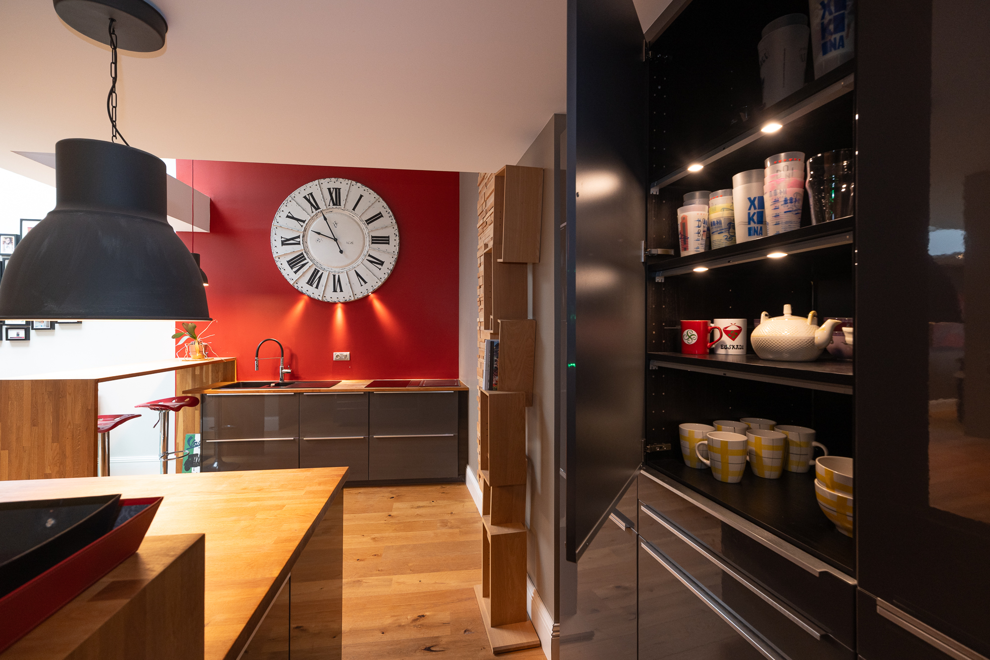 Dúplex frente al puerto de Ciboure en una de las zonas mas autenticas! 150m2 de ensueño!!Producto atípico muy especial.