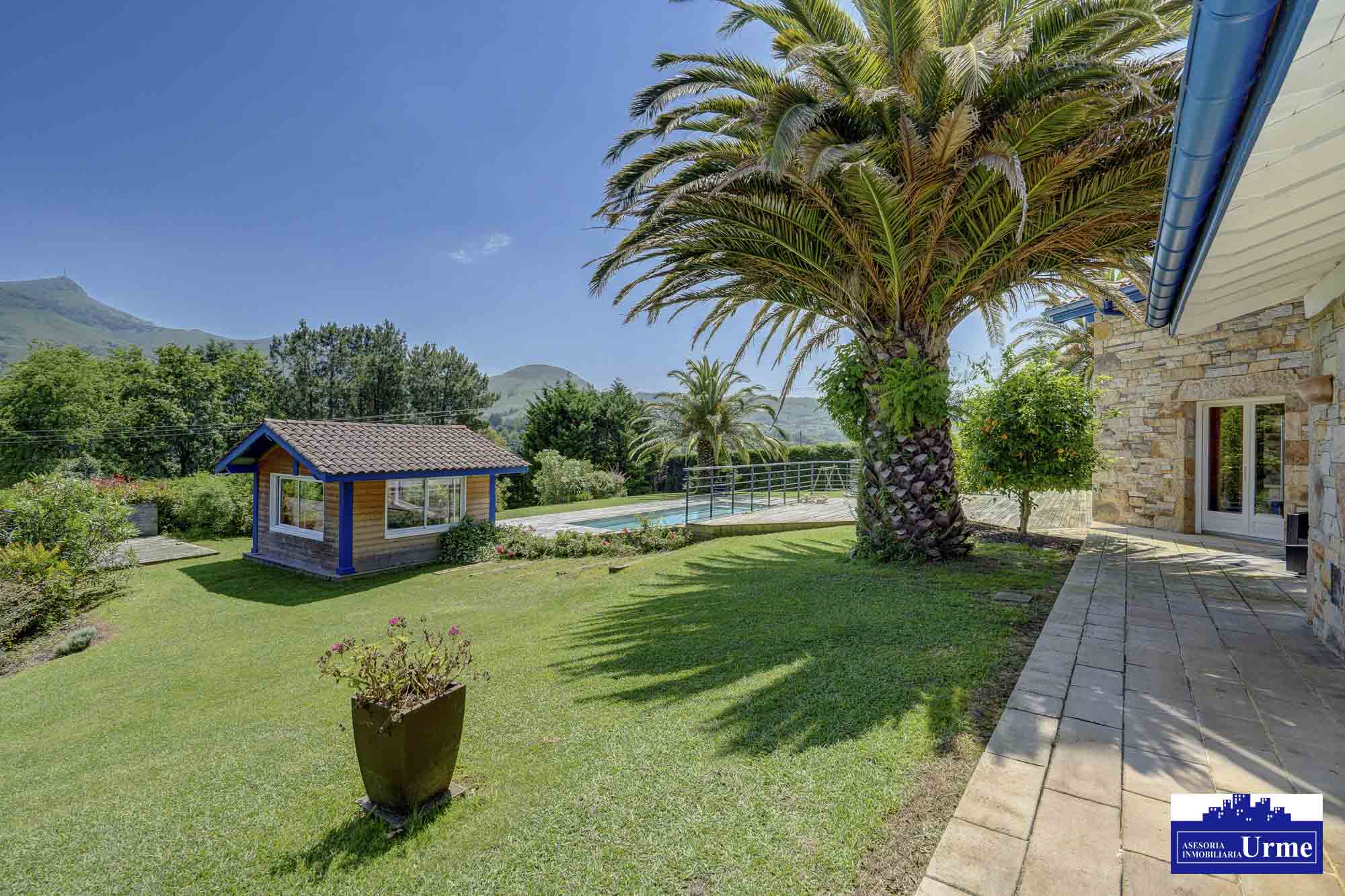 En Urrugne Espectacular villa individual con piscina climatizada y vistas panorámicas a las montañas. A pocos minutos de la frontera.Un sueño hecho realidad! En Urrugne Espectacular villa individual con piscina climatizada y vistas panorámicas a las montañas. A pocos minutos de la frontera.Un sueño hecho realidad!