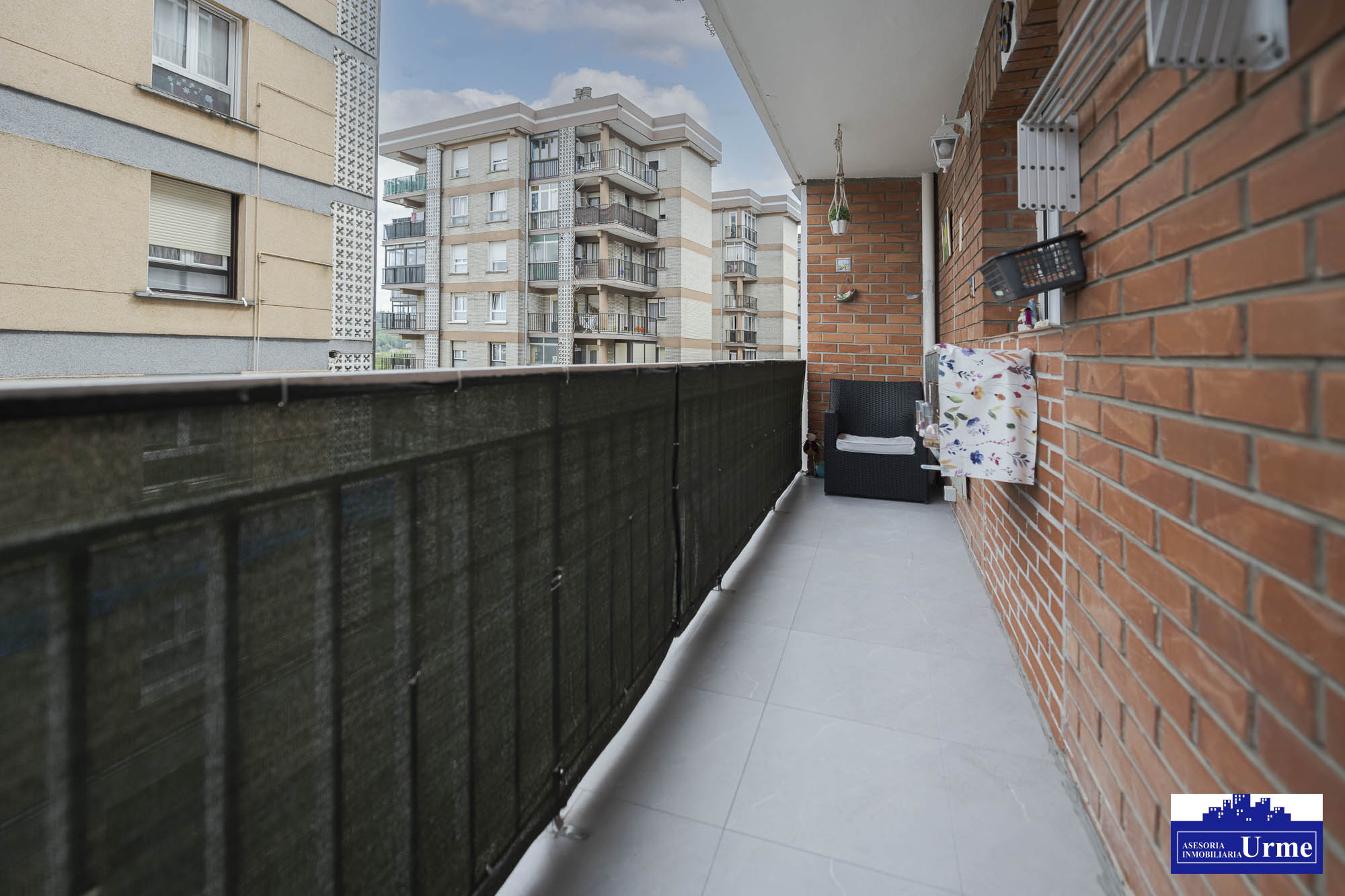 Vivienda amueblada, comoda y funcional, en zona tranquila, proximidad bus, polideportivo, comercio. 76m2+balcon, para entrar a vivir!!!