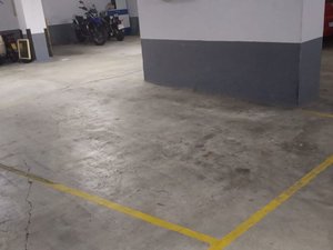 Zona Belaskoenea, calle Arturo Campion, se vende plaza de parking para coche pequeño. Infórmate en nuestras oficinas de Paseo de Colon 27, junto a la heladería Yon Gallardo inmobiliaria Urme. Zona Belaskoenea, calle Arturo Campion, se vende plaza de parking para coche pequeño. Infórmate en nuestras oficinas de Paseo de Colon 27, junto a la heladería Yon Gallardo inmobiliaria Urme.