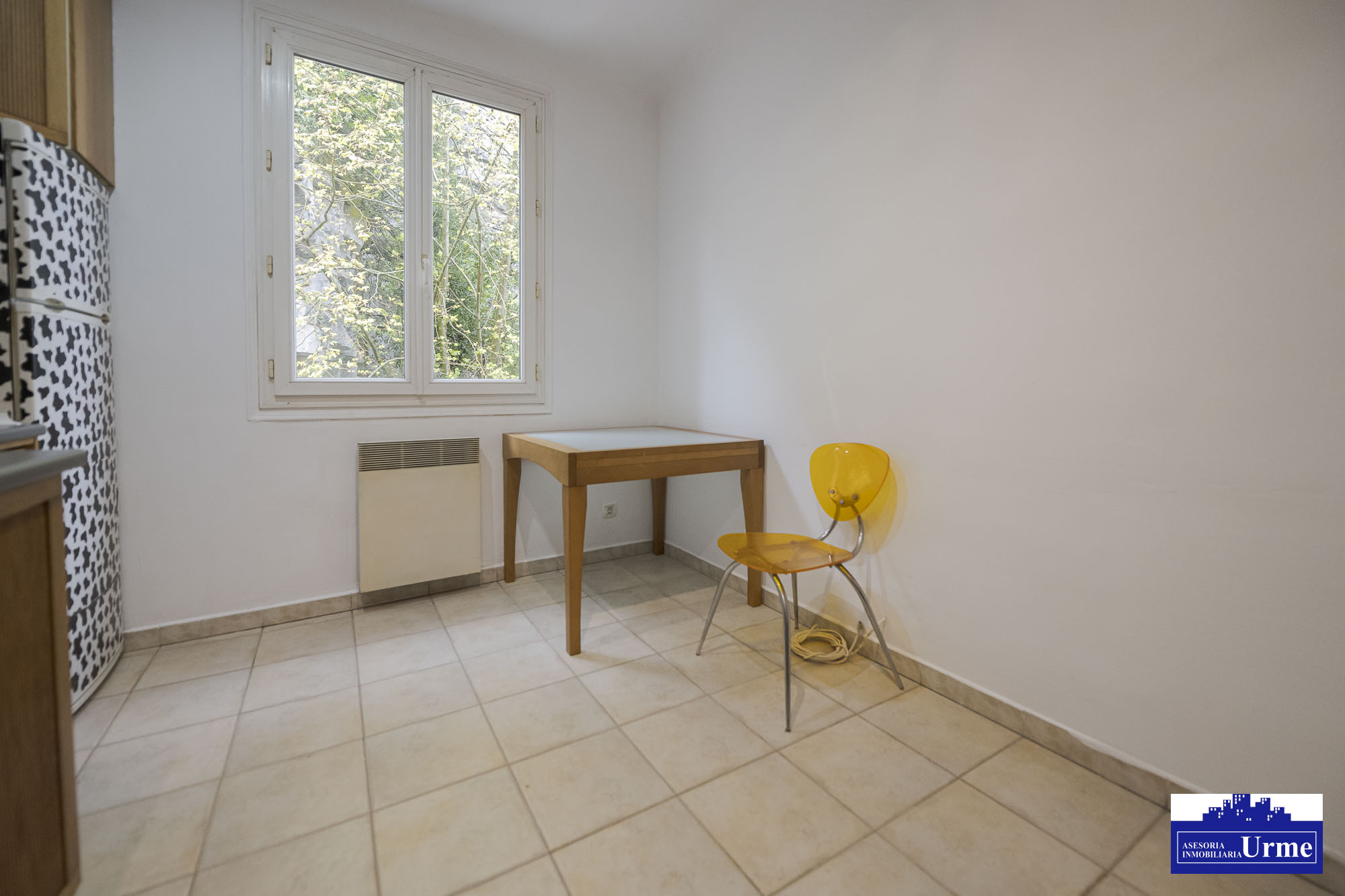 En Biriatou a posos pasos de la frontera de Behobia, vivienda en una 2º y ultima planta, con encanto y a un precio correcto!!