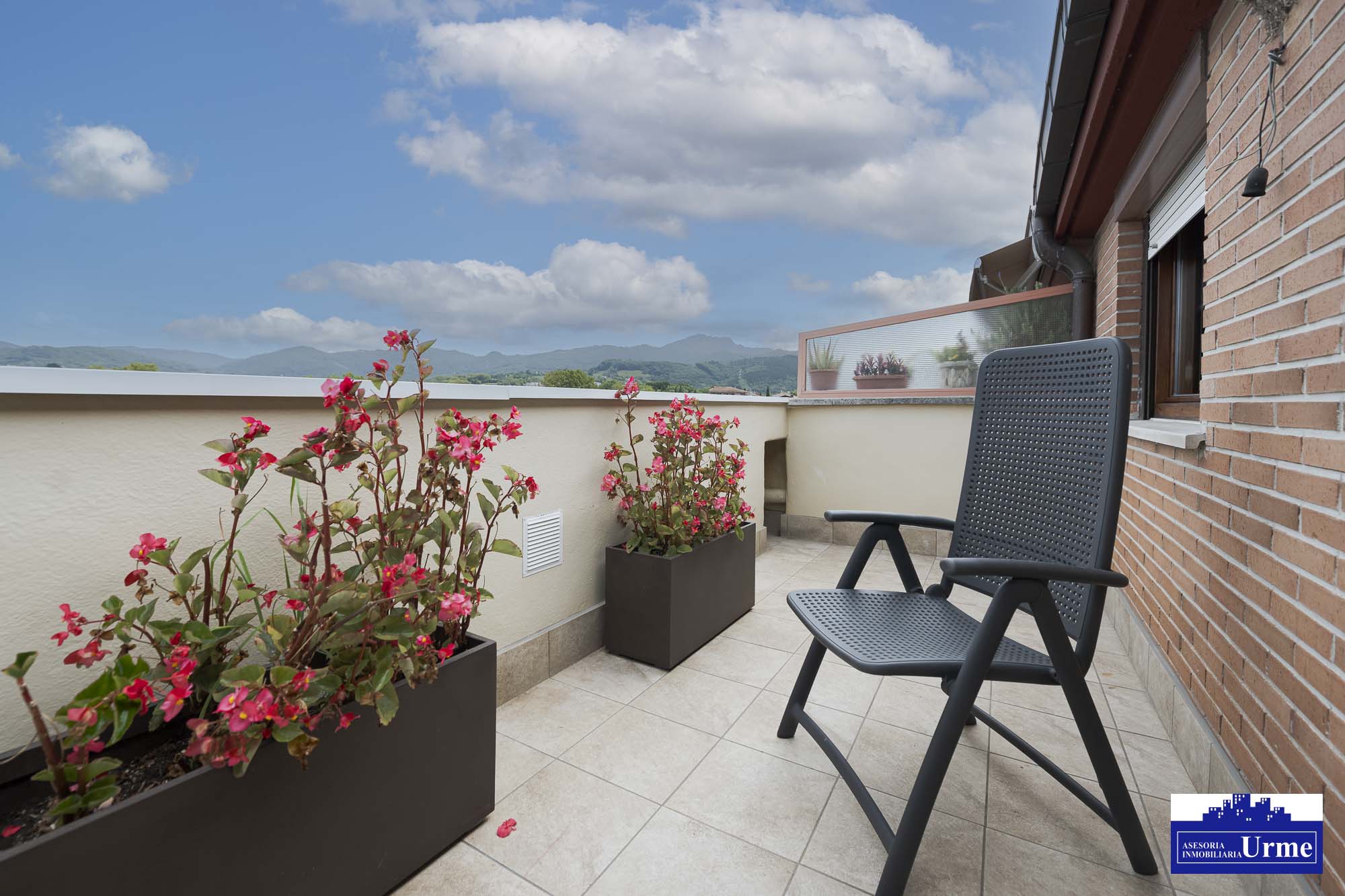 Duplex en Puiana, 116m2 utiles. Tres terrazas estupendas!! salon majo, cocina equipada y dos baños.Tu zona ideal para vivir!!Informate