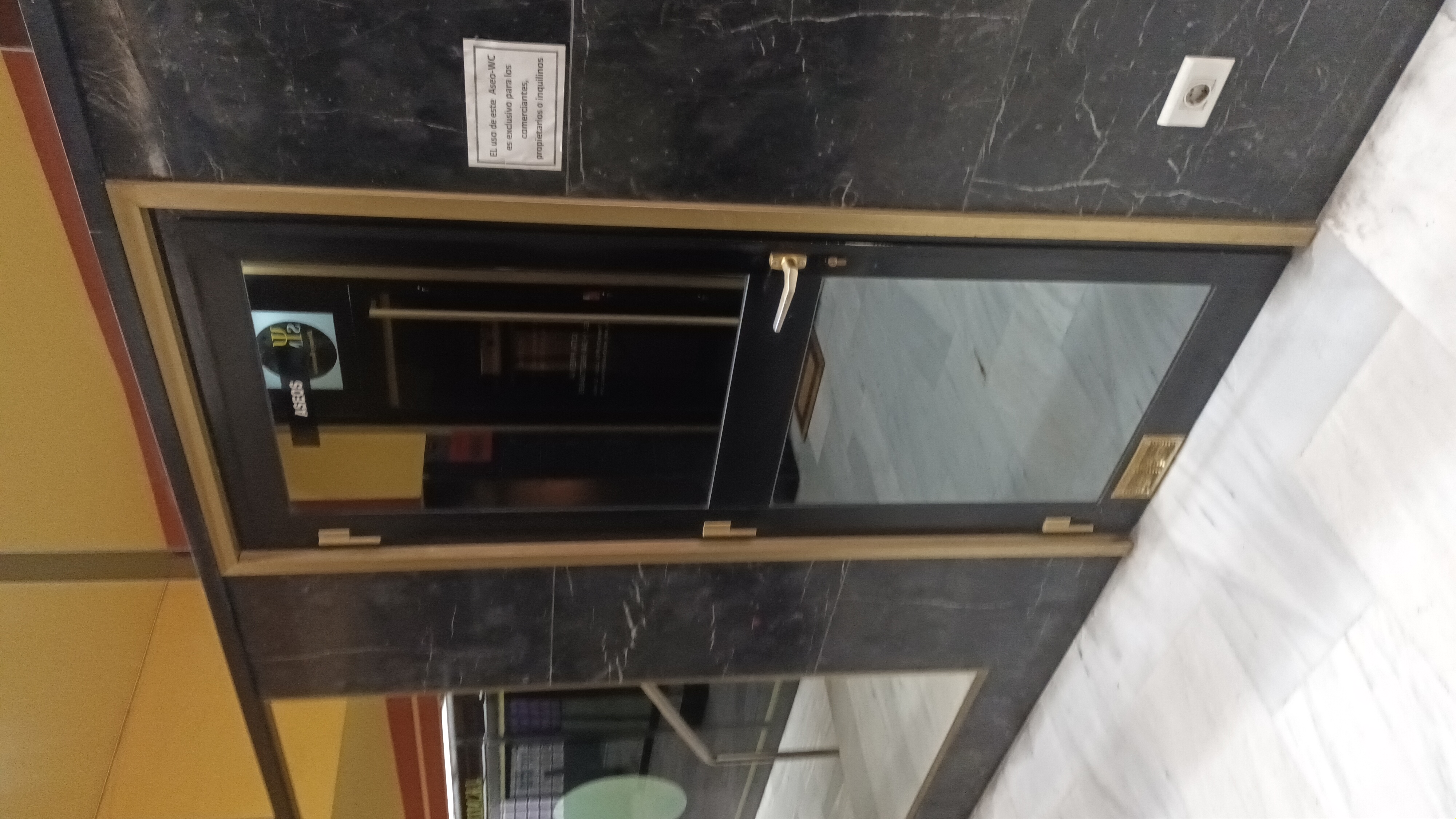 En las galerías comerciales 