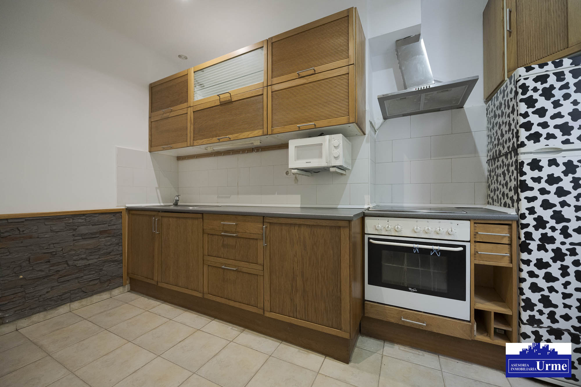 En Biriatou a posos pasos de la frontera de Behobia, vivienda en una 2º y ultima planta, con encanto y a un precio correcto!!