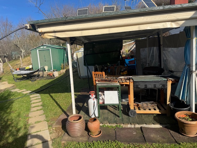 Borda con terreno de 9800m2 en Oyarzun!! vistas maravillosas!!Dispone de un pozo y placas solares.