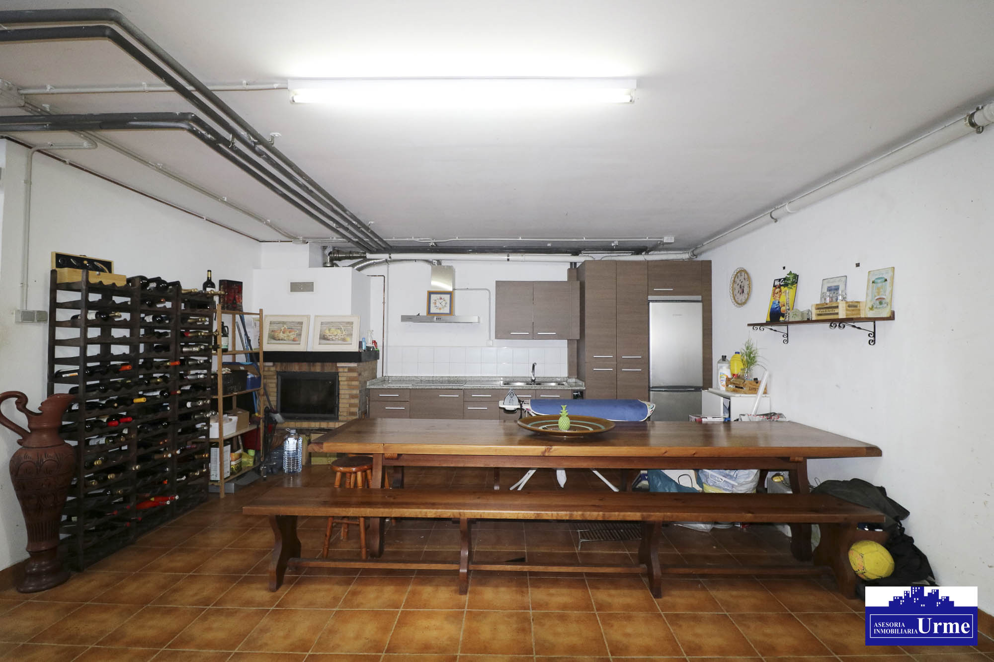 Espectacular villa con piscina en zona tranquila a pocos minutos de Irún. Infórmate!!