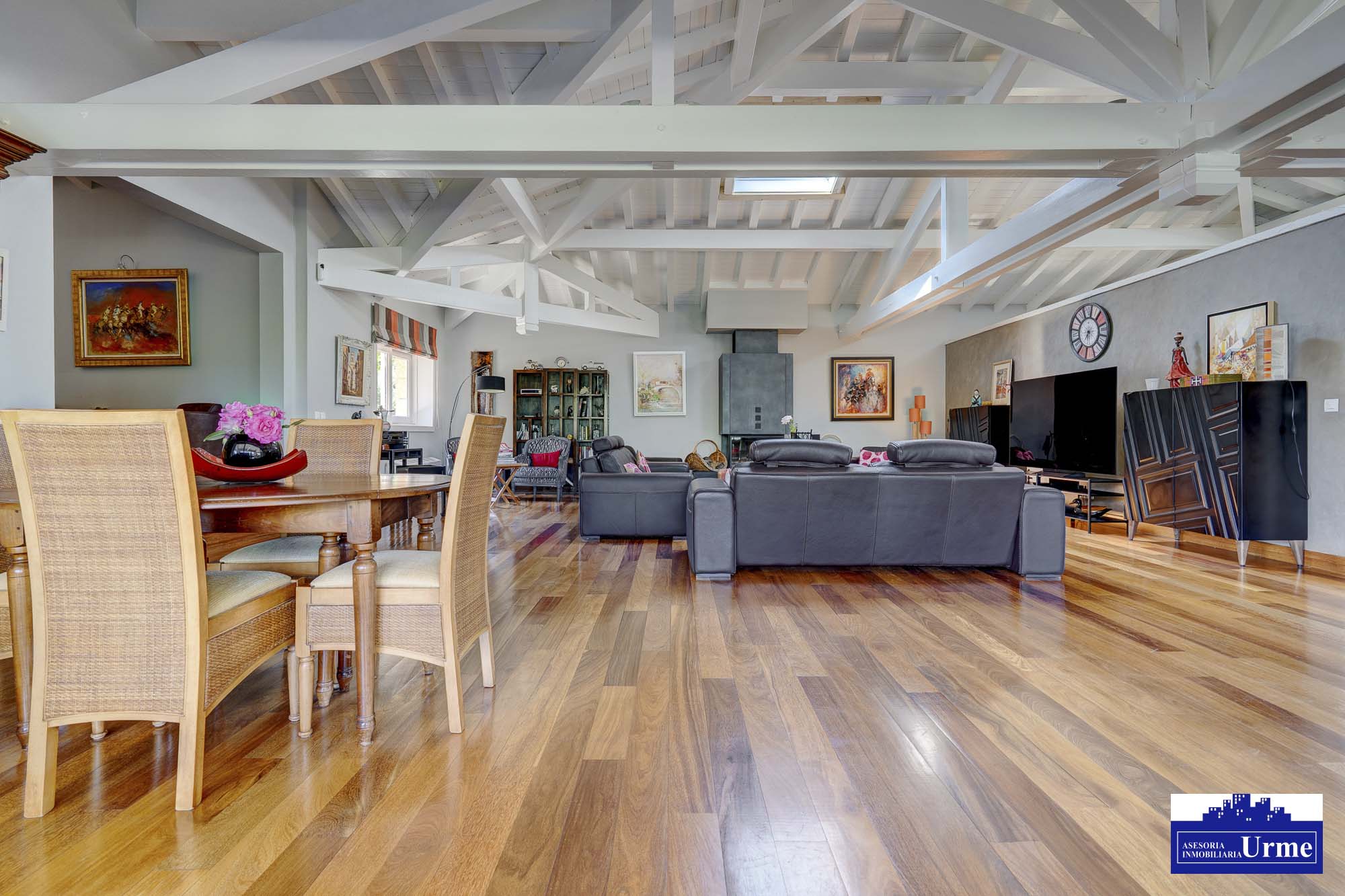 En Urrugne Espectacular villa individual con piscina climatizada y vistas panorámicas a las montañas. A pocos minutos de la frontera.Un sueño hecho realidad! En Urrugne Espectacular villa individual con piscina climatizada y vistas panorámicas a las montañas. A pocos minutos de la frontera.Un sueño hecho realidad!