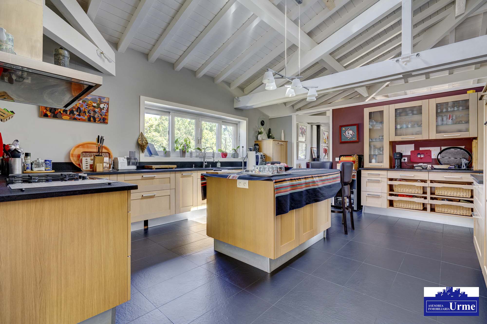 En Urrugne Espectacular villa individual con piscina climatizada y vistas panorámicas a las montañas. A pocos minutos de la frontera.Un sueño hecho realidad! En Urrugne Espectacular villa individual con piscina climatizada y vistas panorámicas a las montañas. A pocos minutos de la frontera.Un sueño hecho realidad!