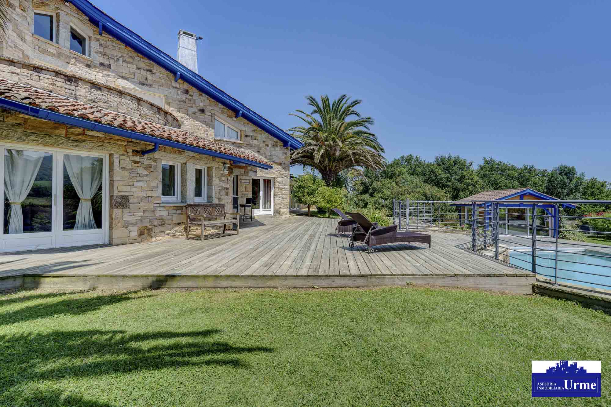 En Urrugne Espectacular villa individual con piscina climatizada y vistas panorámicas a las montañas. A pocos minutos de la frontera.Un sueño hecho realidad! En Urrugne Espectacular villa individual con piscina climatizada y vistas panorámicas a las montañas. A pocos minutos de la frontera.Un sueño hecho realidad!