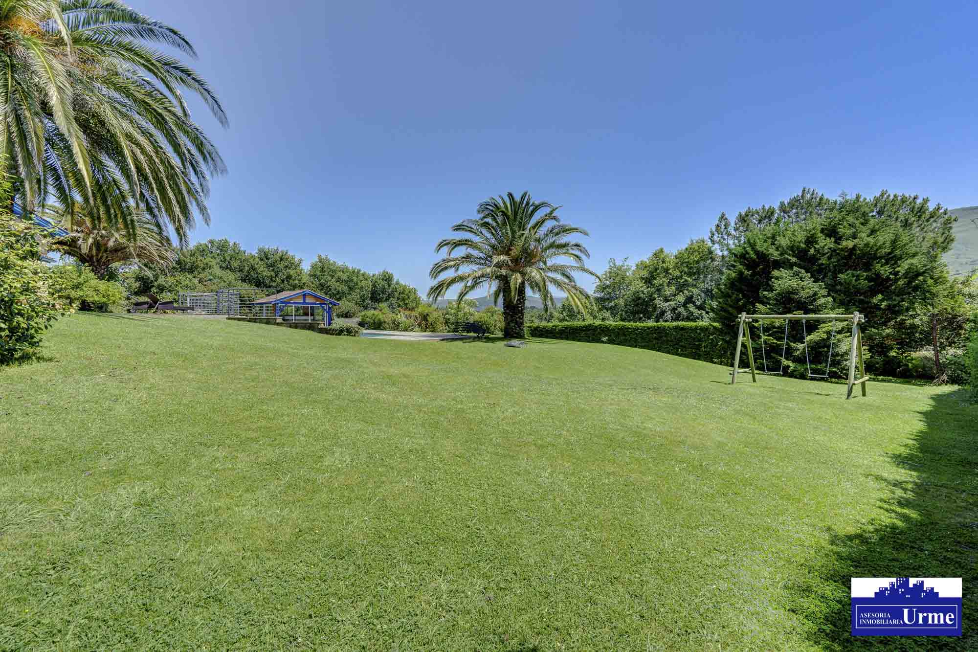 En Urrugne Espectacular villa individual con piscina climatizada y vistas panorámicas a las montañas. A pocos minutos de la frontera.Un sueño hecho realidad! En Urrugne Espectacular villa individual con piscina climatizada y vistas panorámicas a las montañas. A pocos minutos de la frontera.Un sueño hecho realidad!