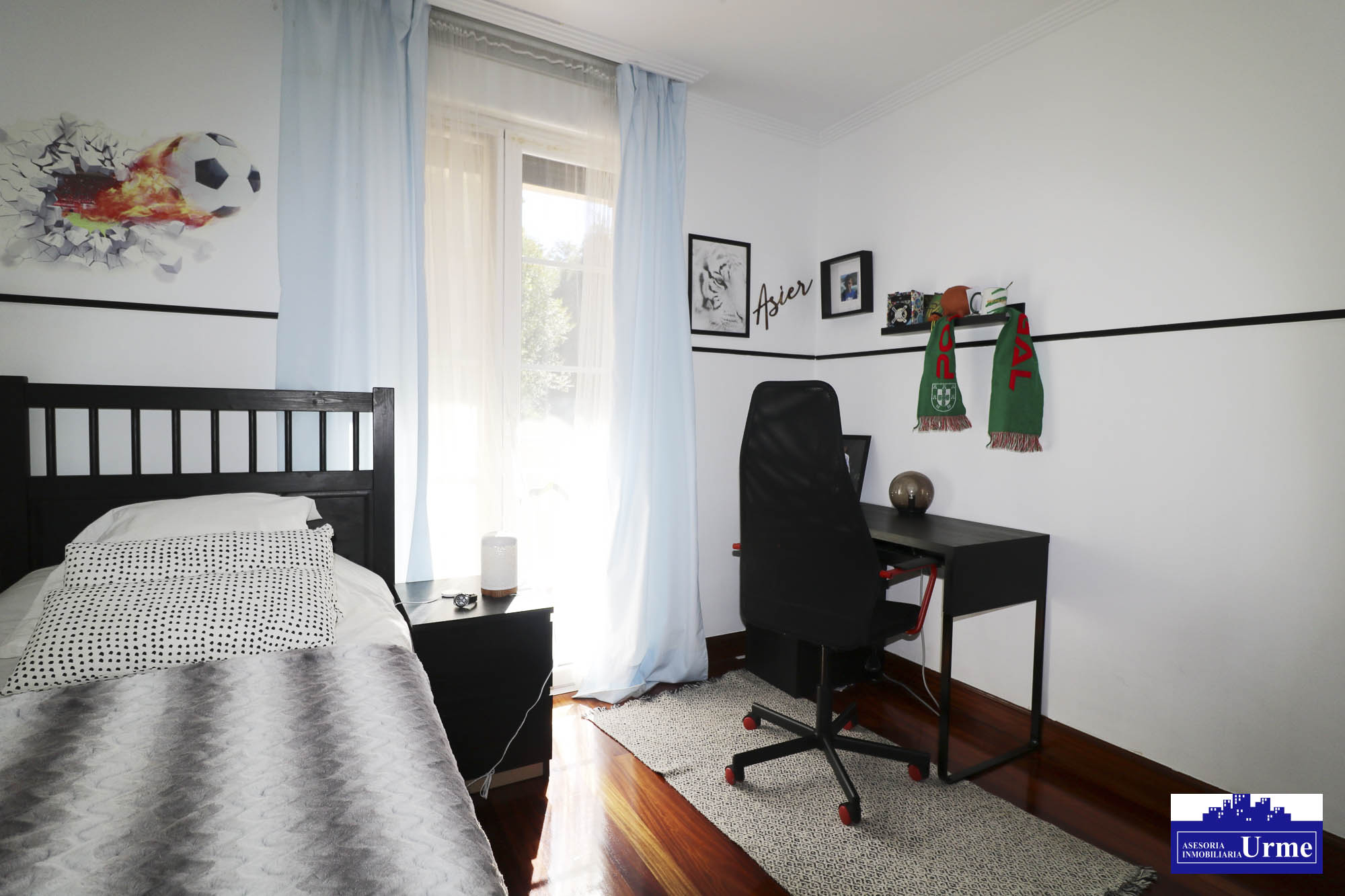 Espectacular villa con piscina en zona tranquila a pocos minutos de Irún. Infórmate!!