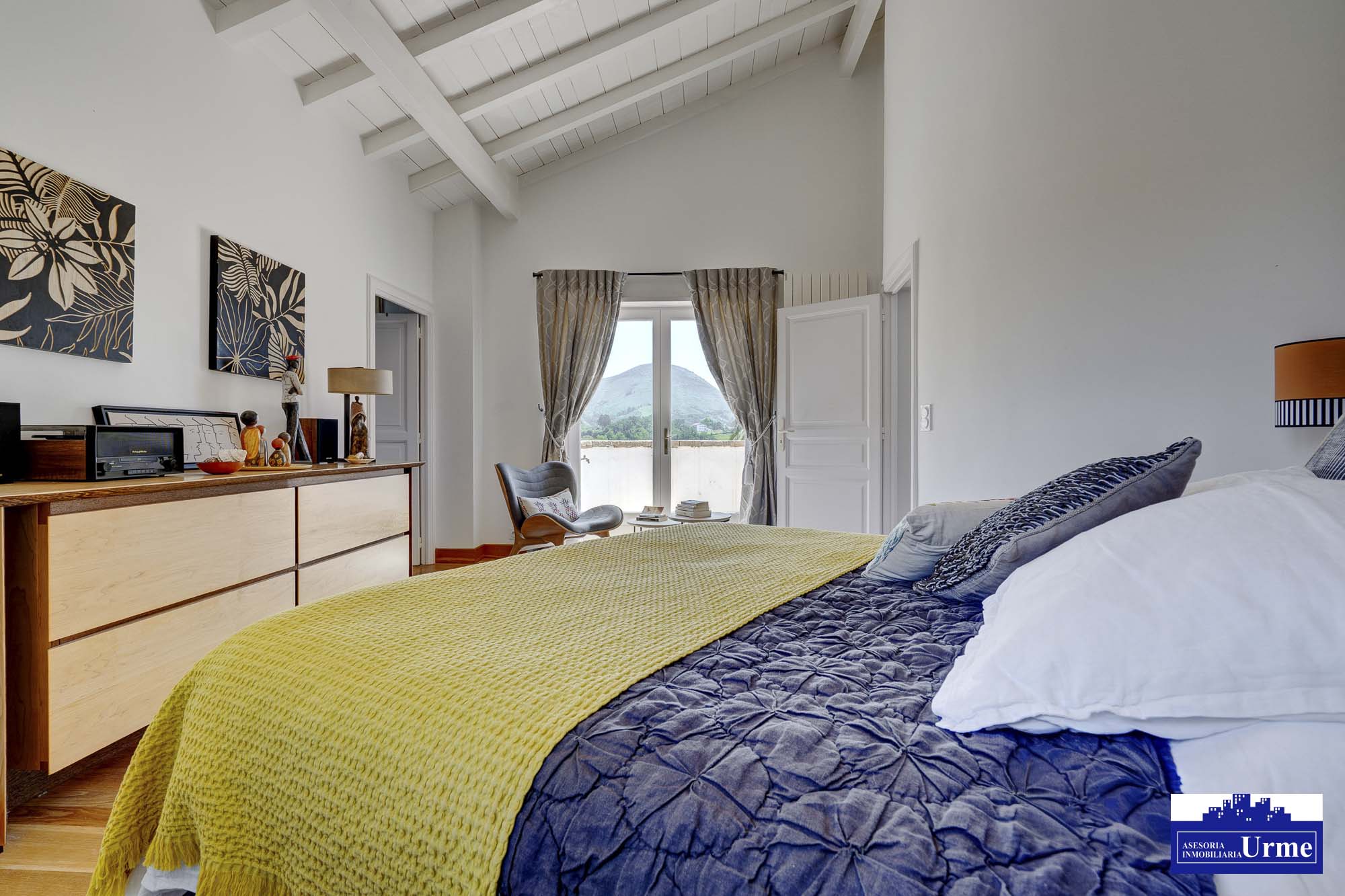 En Urrugne Espectacular villa individual con piscina climatizada y vistas panorámicas a las montañas. A pocos minutos de la frontera.Un sueño hecho realidad! En Urrugne Espectacular villa individual con piscina climatizada y vistas panorámicas a las montañas. A pocos minutos de la frontera.Un sueño hecho realidad!