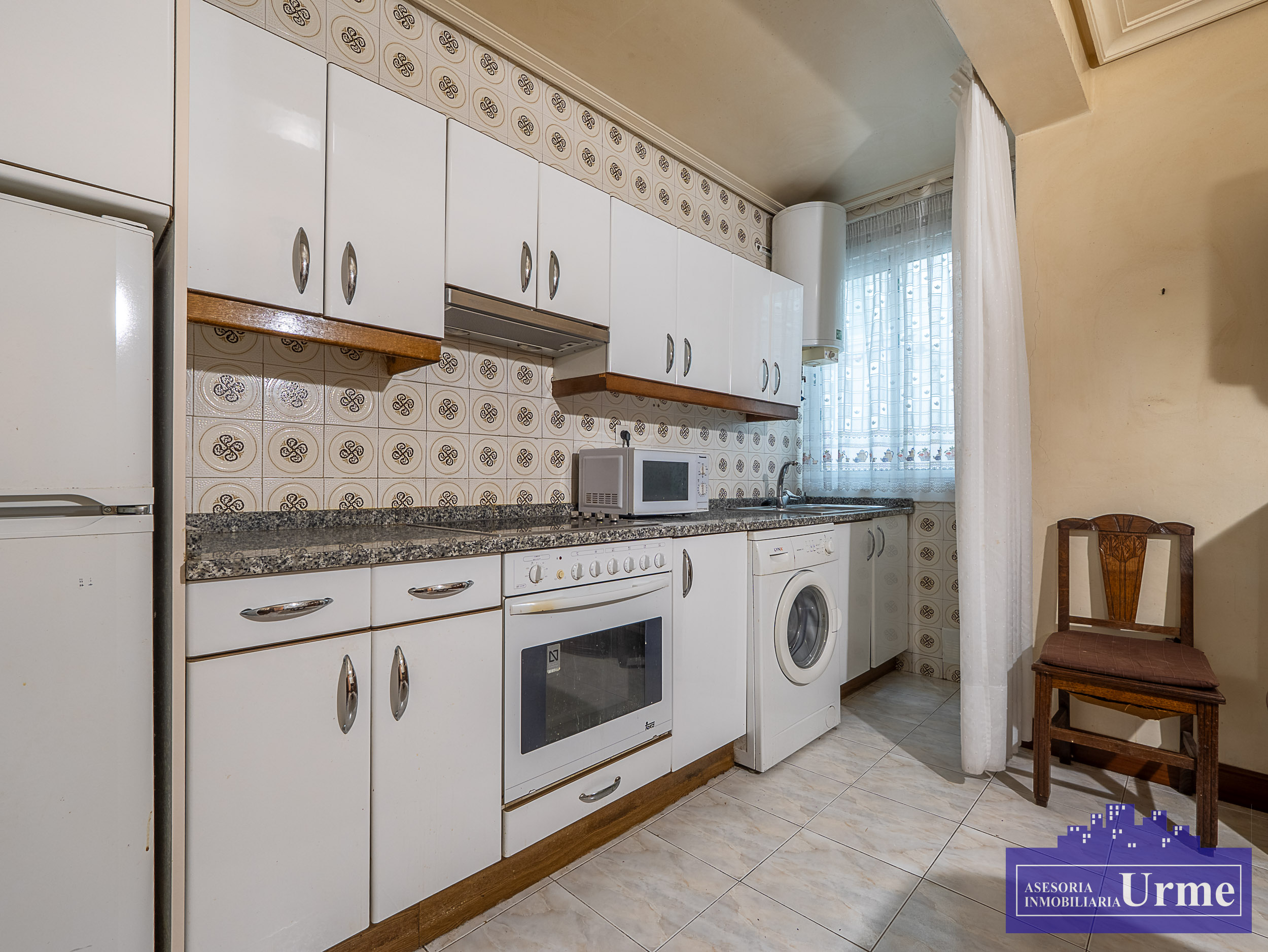 La comodidad de vivir en el centro! 90m2 + balcón, 3 habitaciones, salon, cocina, baño completo mas aseo con lavabo. Informate! La comodidad de vivir en el centro! 90m2 + balcón, 3 habitaciones, salon, cocina, baño completo mas aseo con lavabo. Informate!