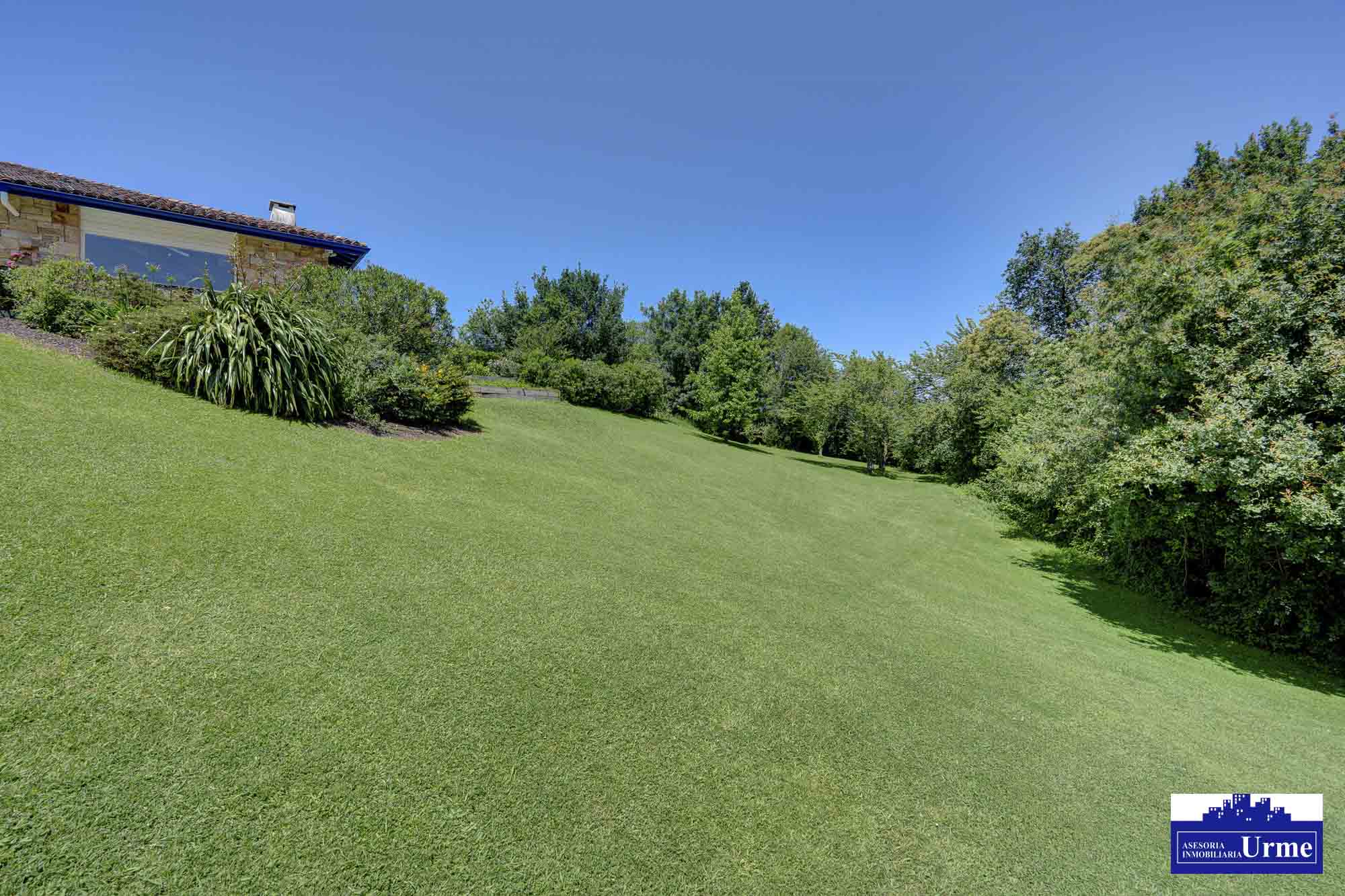 En Urrugne Espectacular villa individual con piscina climatizada y vistas panorámicas a las montañas. A pocos minutos de la frontera.Un sueño hecho realidad! En Urrugne Espectacular villa individual con piscina climatizada y vistas panorámicas a las montañas. A pocos minutos de la frontera.Un sueño hecho realidad!