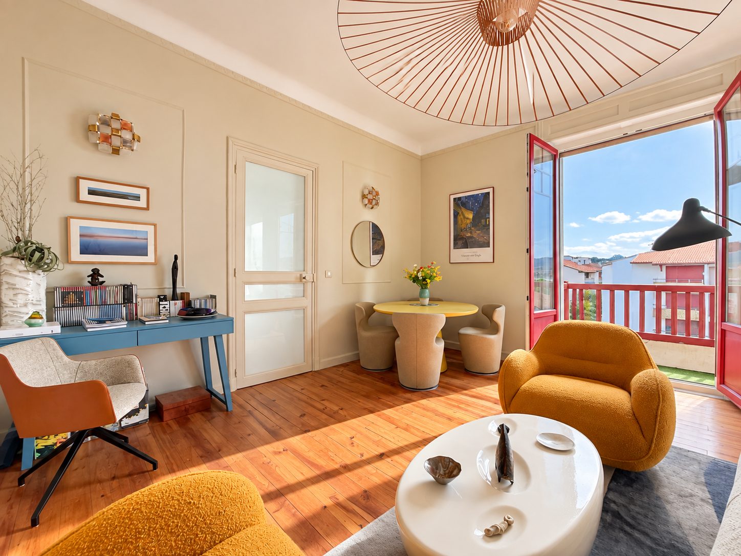 Hendaya Playa. La combinación perfecta de la elegancia de un edifico de 1912 con todas las comodidades de un entorno único!