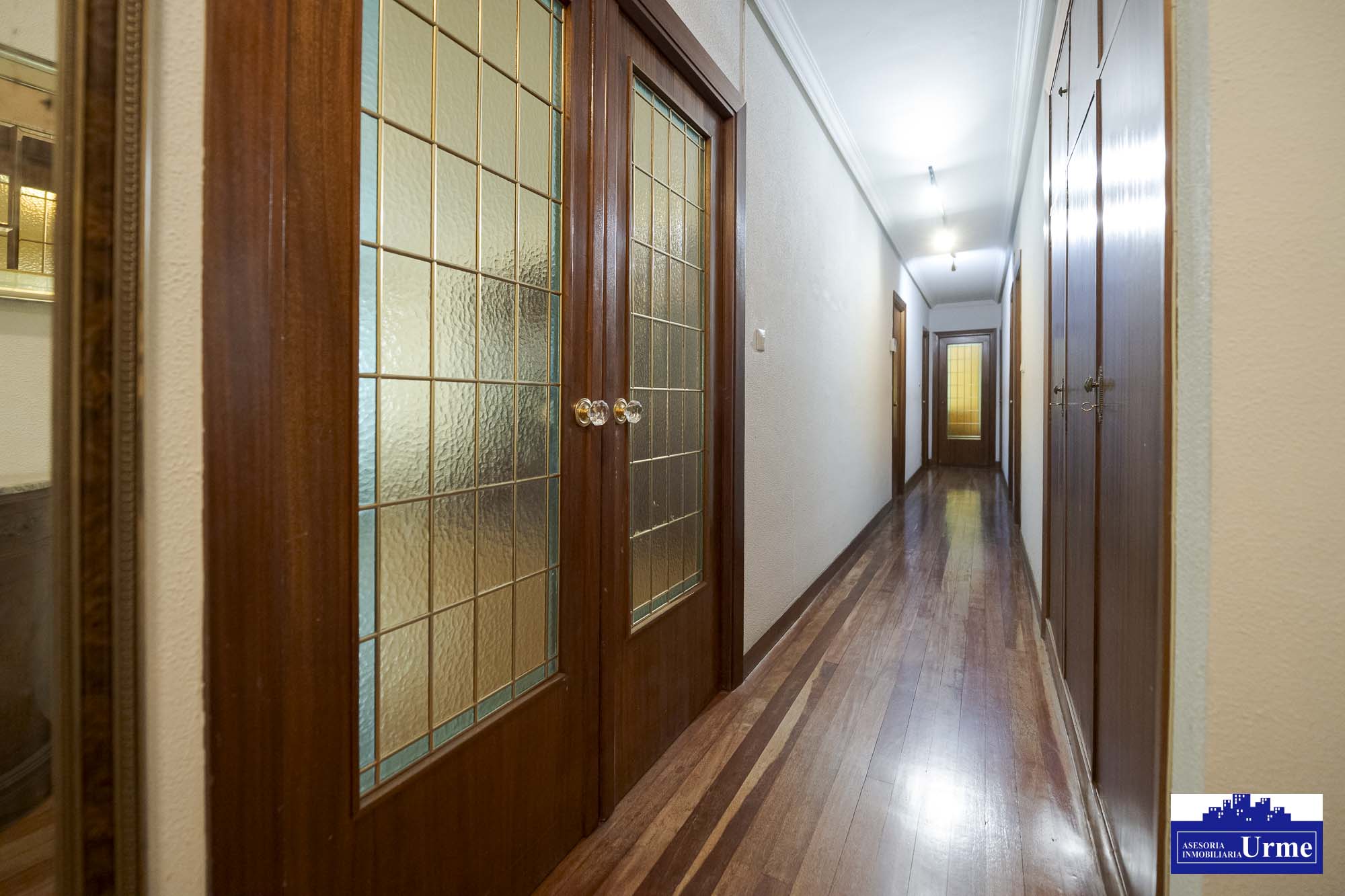 En Behobia vivienda amplia de 102m2 utiles, ubicada en una 2º planta con ascensor.3 Habitaciones, 2 baños, salon de 25m2, cocina equipada, balcon cerrado. Informate!! En Behobia vivienda amplia de 102m2 utiles, ubicada en una 2º planta con ascensor.3 Habitaciones, 2 baños, salon de 25m2, cocina equipada, balcon cerrado. Informate!!