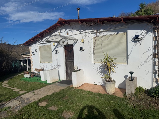 Borda con terreno de 9800m2 en Oyarzun!! vistas maravillosas!!Dispone de un pozo y placas solares.