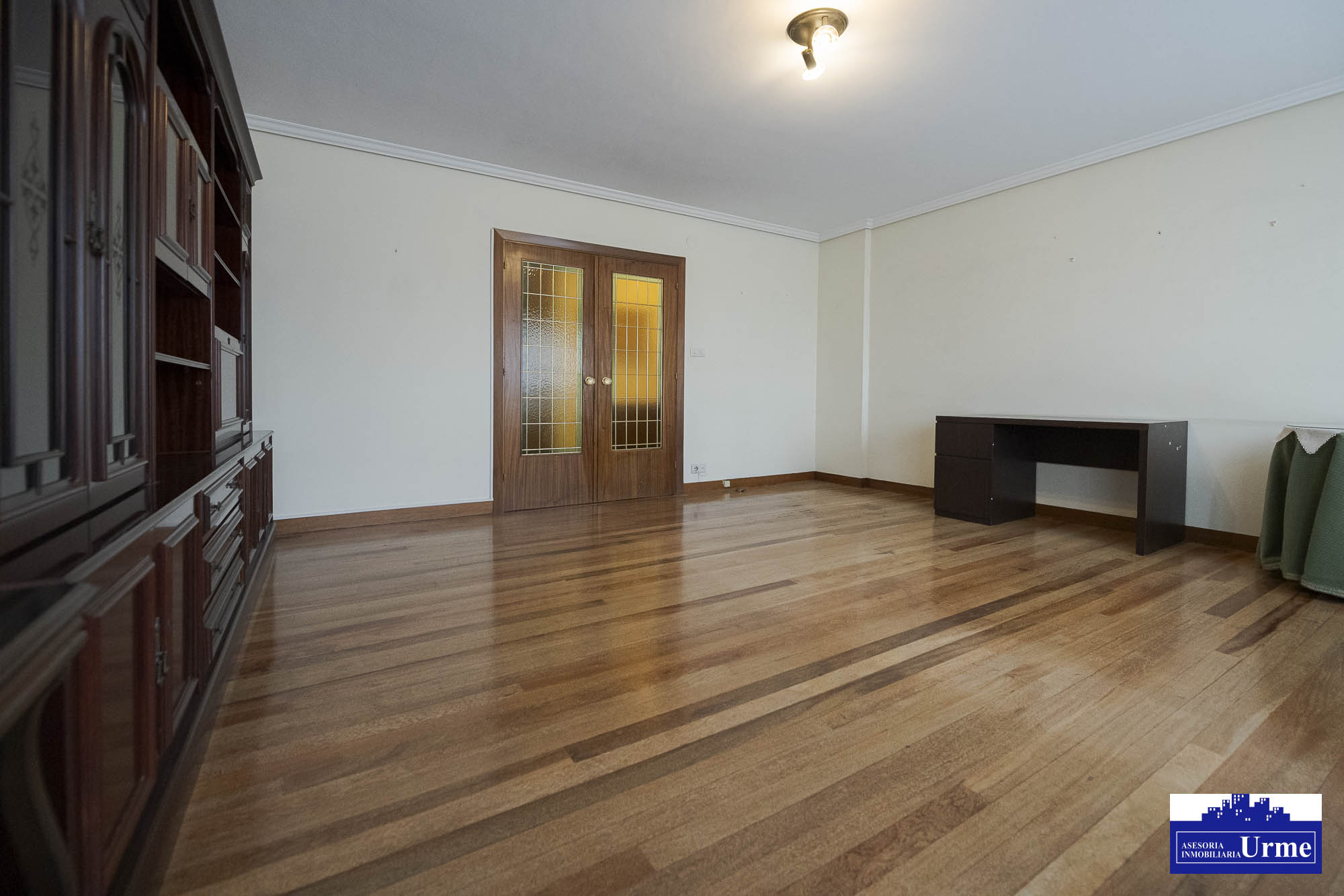 En Behobia vivienda amplia de 102m2 utiles, ubicada en una 2º planta con ascensor.3 Habitaciones, 2 baños, salon de 25m2, cocina equipada, balcon cerrado. Informate!! En Behobia vivienda amplia de 102m2 utiles, ubicada en una 2º planta con ascensor.3 Habitaciones, 2 baños, salon de 25m2, cocina equipada, balcon cerrado. Informate!!