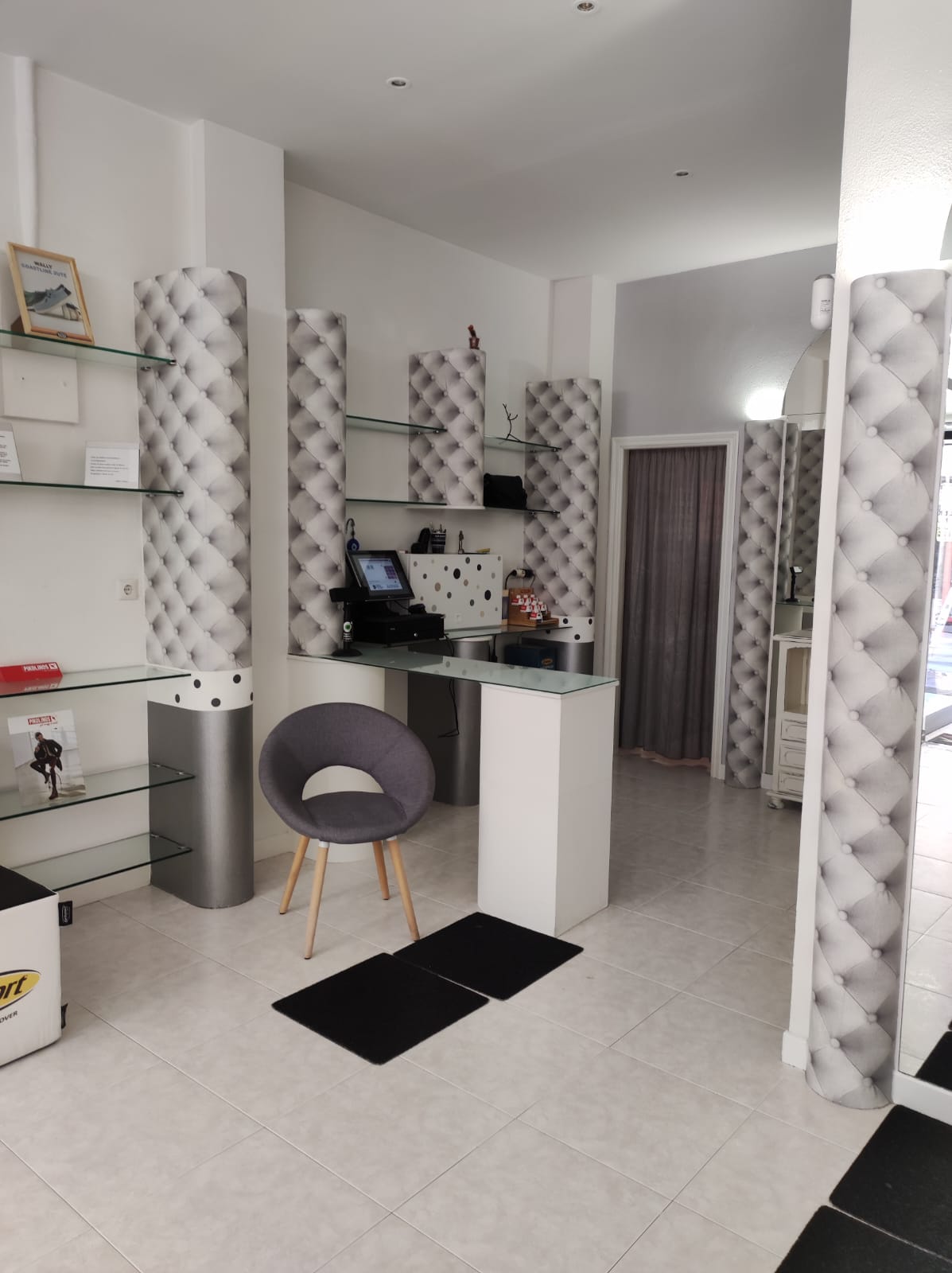 Local en Serapio Mugica junto al BM.Ideal para cualquier tipo de negocio.Ultima actividad durante 30 años zapateria!!!!Informate Local en Serapio Mugica junto al BM.Ideal para cualquier tipo de negocio.Ultima actividad durante 30 años zapateria!!!!Informate
