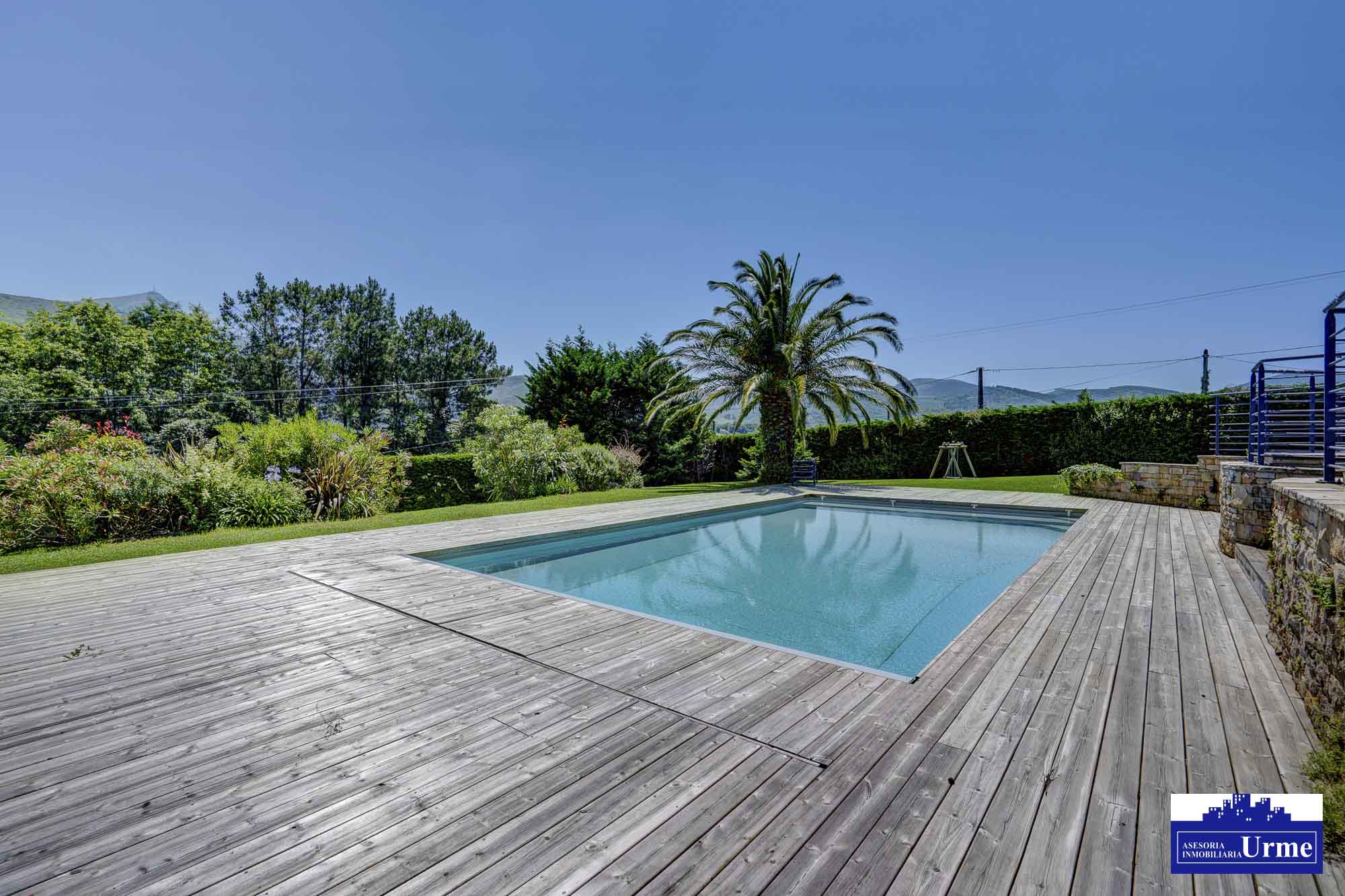 En Urrugne Espectacular villa individual con piscina climatizada y vistas panorámicas a las montañas. A pocos minutos de la frontera.Un sueño hecho realidad! En Urrugne Espectacular villa individual con piscina climatizada y vistas panorámicas a las montañas. A pocos minutos de la frontera.Un sueño hecho realidad!