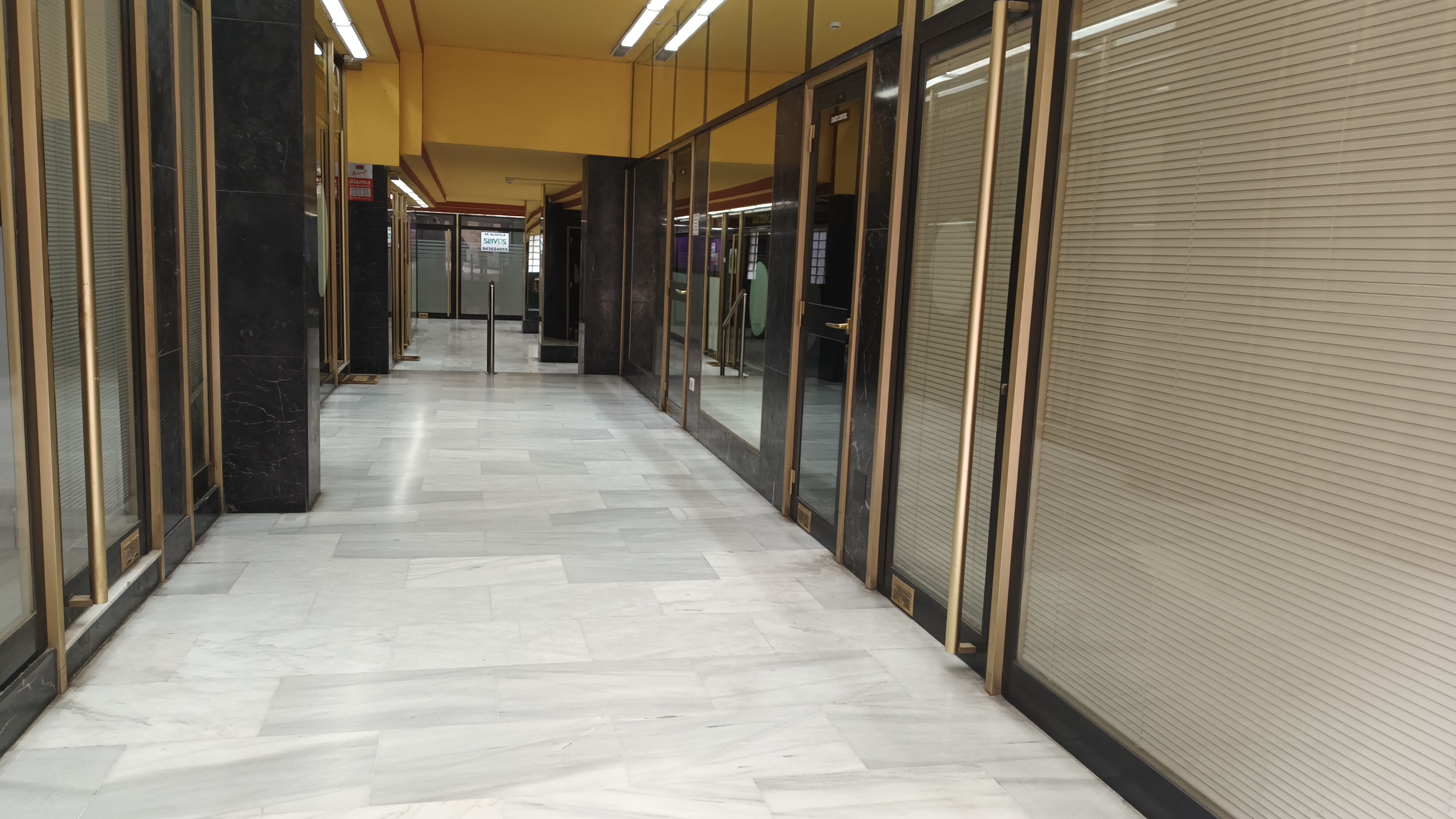 En las galerías comerciales 