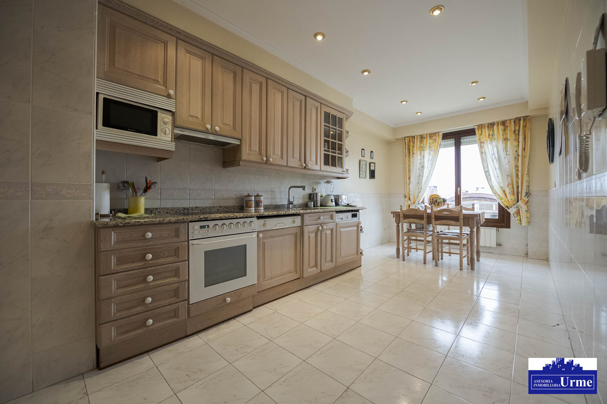 Duplex en Puiana, 116m2 utiles. Tres terrazas estupendas!! salon majo, cocina equipada y dos baños.Tu zona ideal para vivir!!Informate