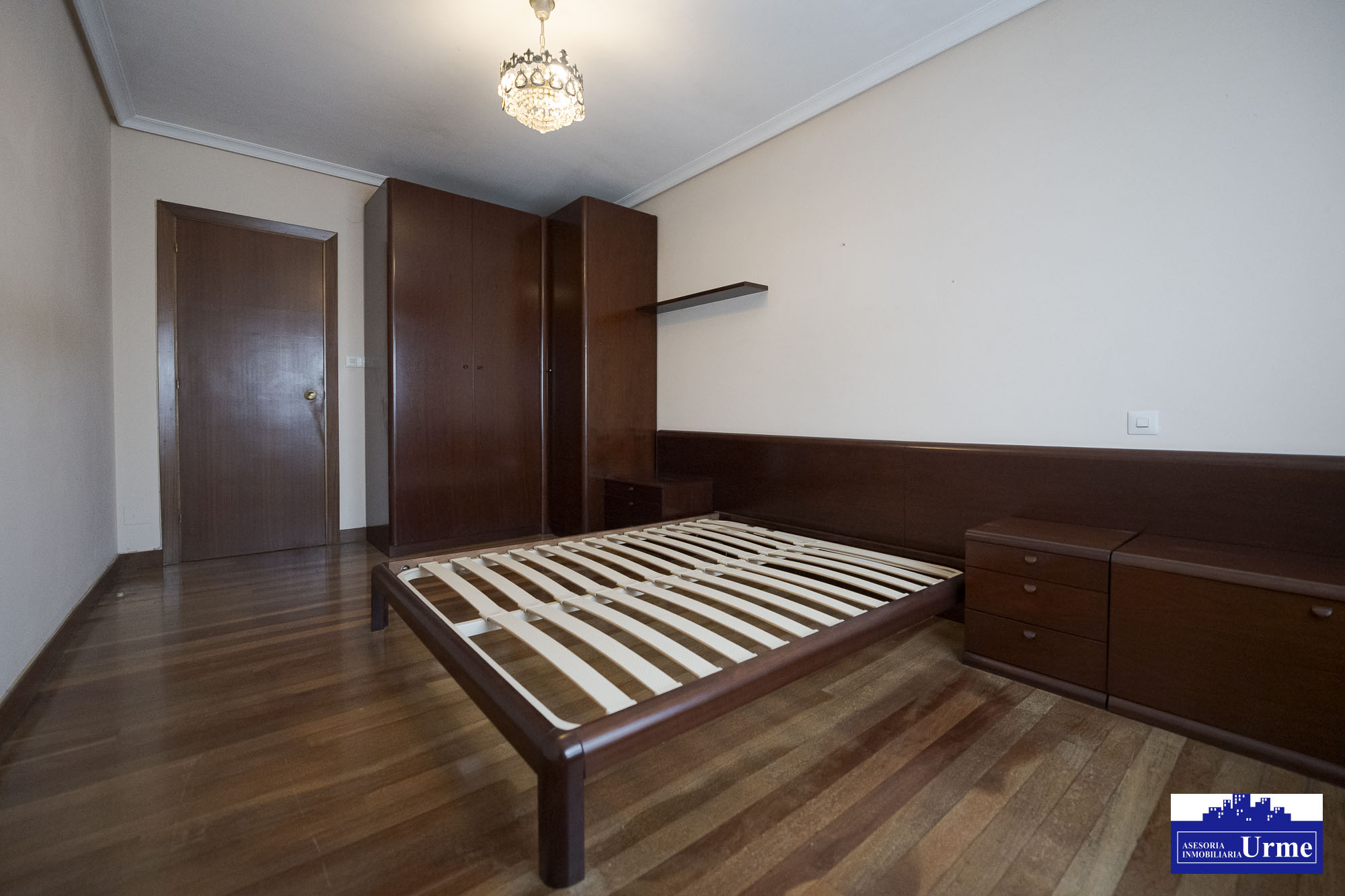 En Behobia vivienda amplia de 102m2 utiles, ubicada en una 2º planta con ascensor.3 Habitaciones, 2 baños, salon de 25m2, cocina equipada, balcon cerrado. Informate!! En Behobia vivienda amplia de 102m2 utiles, ubicada en una 2º planta con ascensor.3 Habitaciones, 2 baños, salon de 25m2, cocina equipada, balcon cerrado. Informate!!