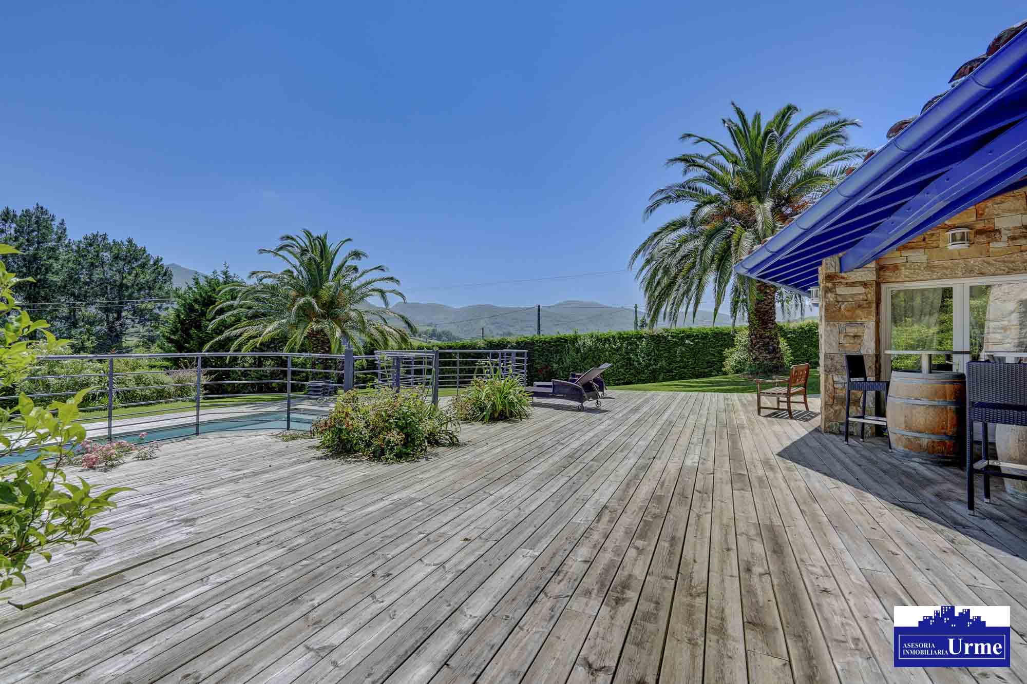 En Urrugne Espectacular villa individual con piscina climatizada y vistas panorámicas a las montañas. A pocos minutos de la frontera.Un sueño hecho realidad! En Urrugne Espectacular villa individual con piscina climatizada y vistas panorámicas a las montañas. A pocos minutos de la frontera.Un sueño hecho realidad!